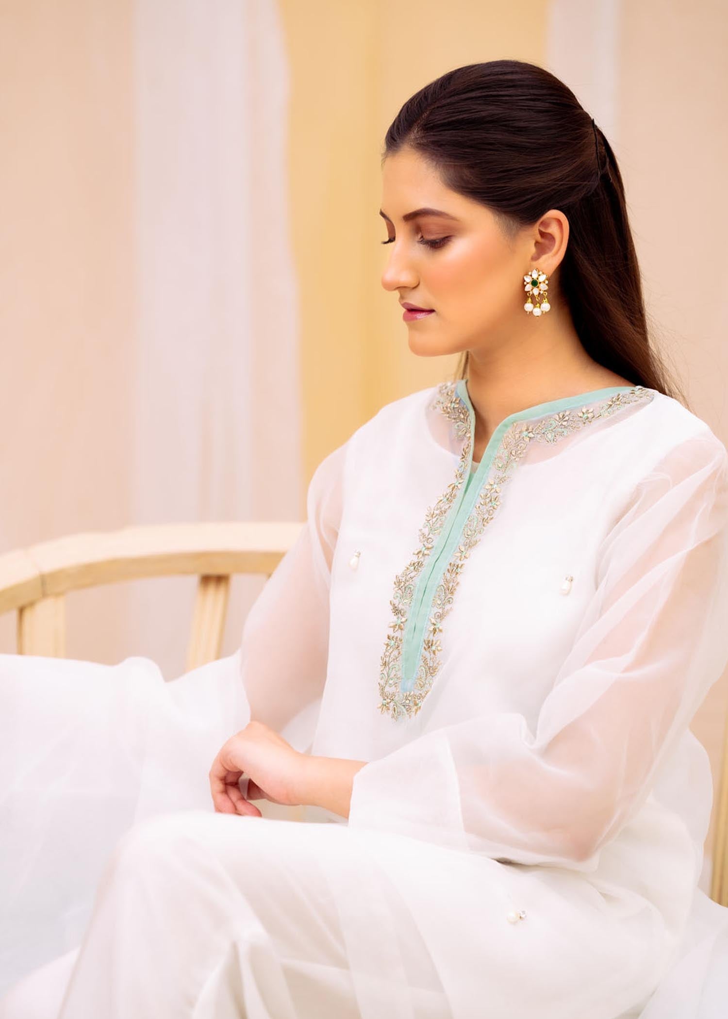 Pirzada Shaheryar Khan WHITE LOTUS Women 4pcs