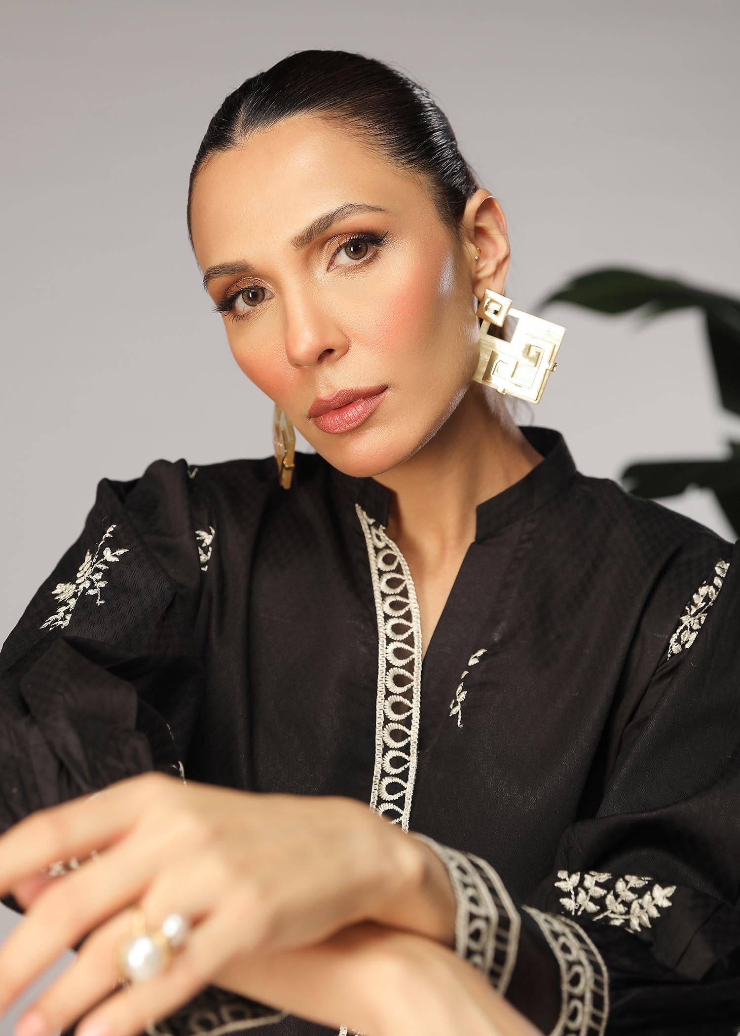 Merakish Fieree Jacquard Embroidered Stitched Women 2pcs