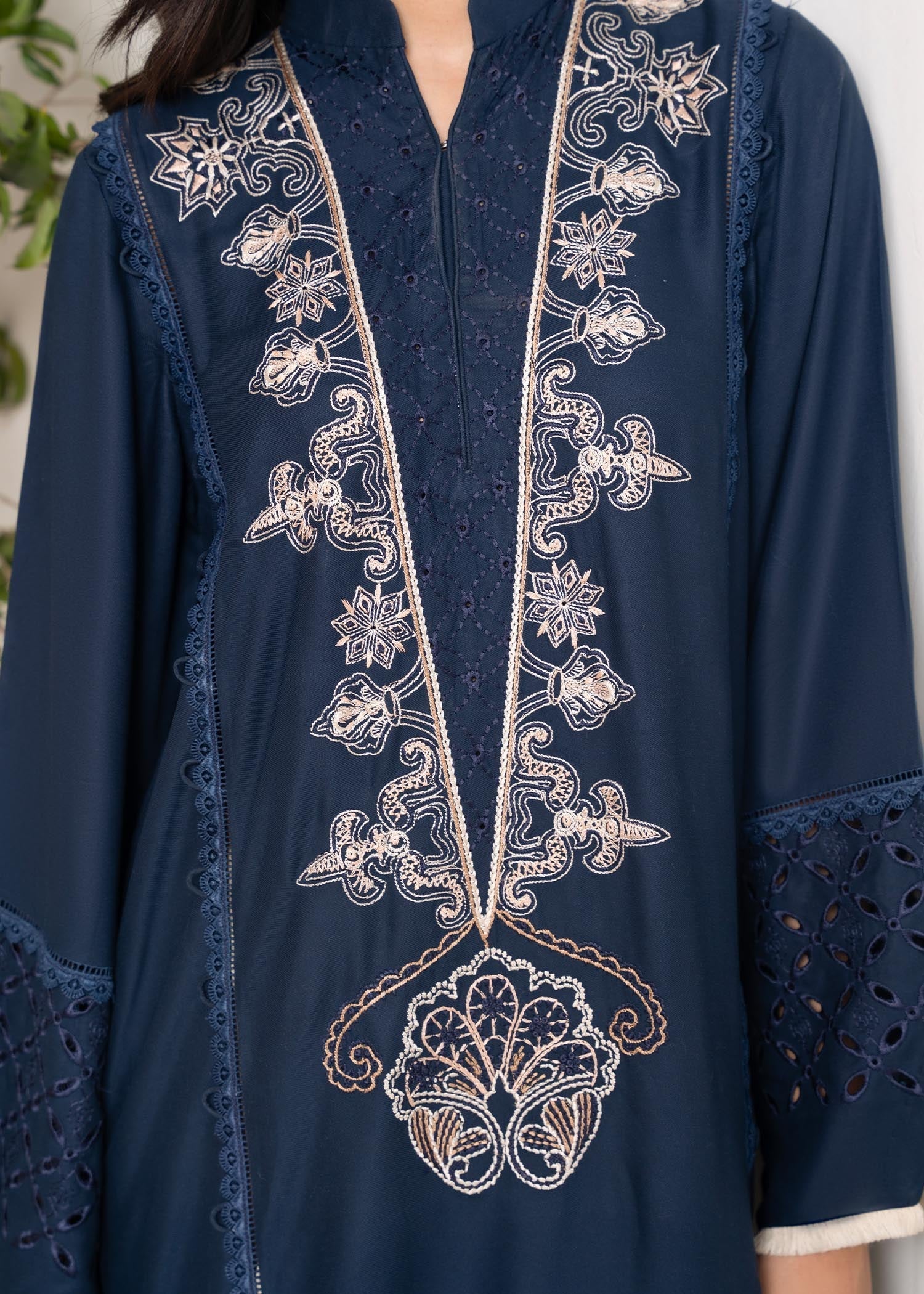 Vitalia Prussian Women 2pcs