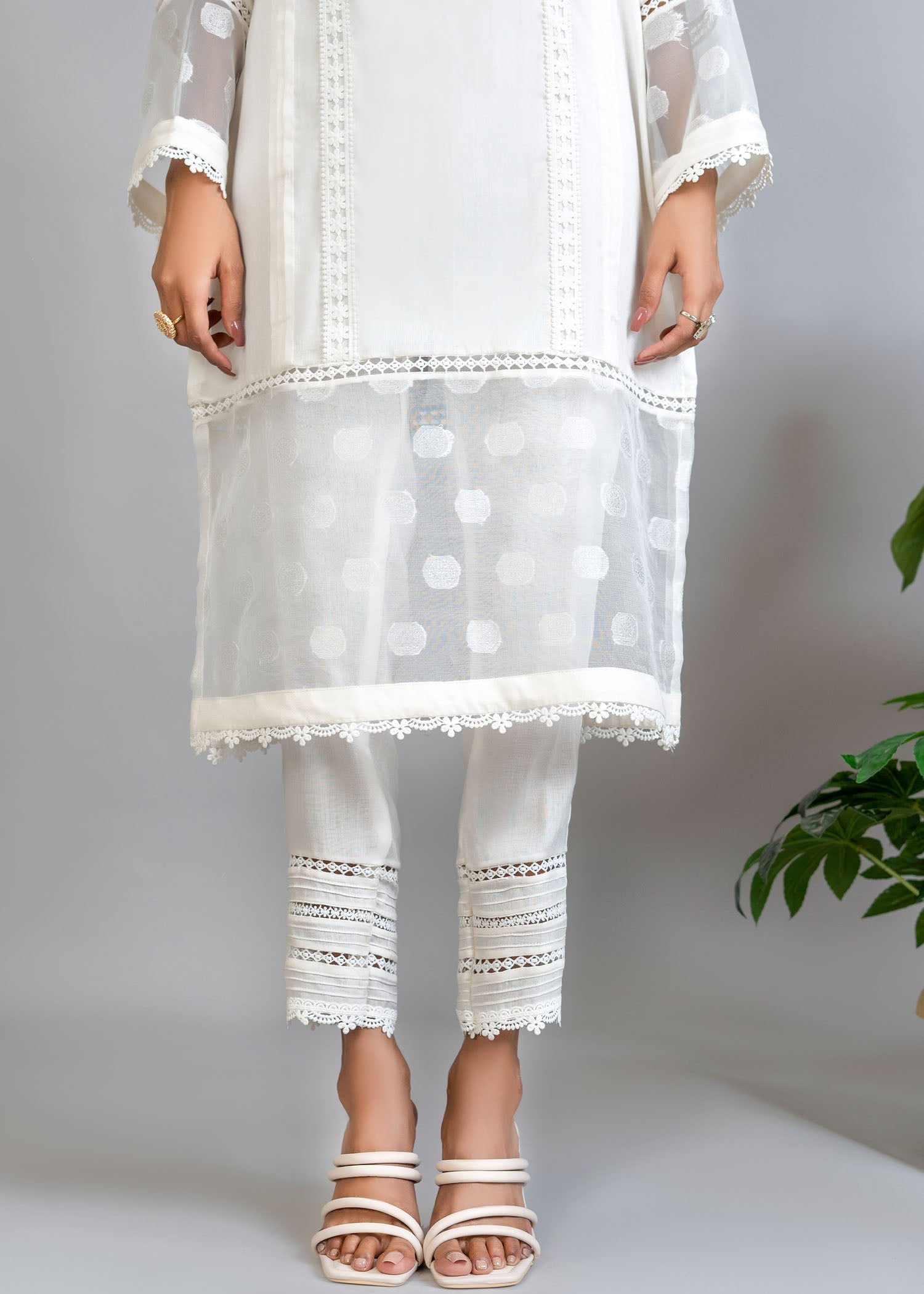 Nuqsh Pearl With Laces & Pleats Women 2pcs