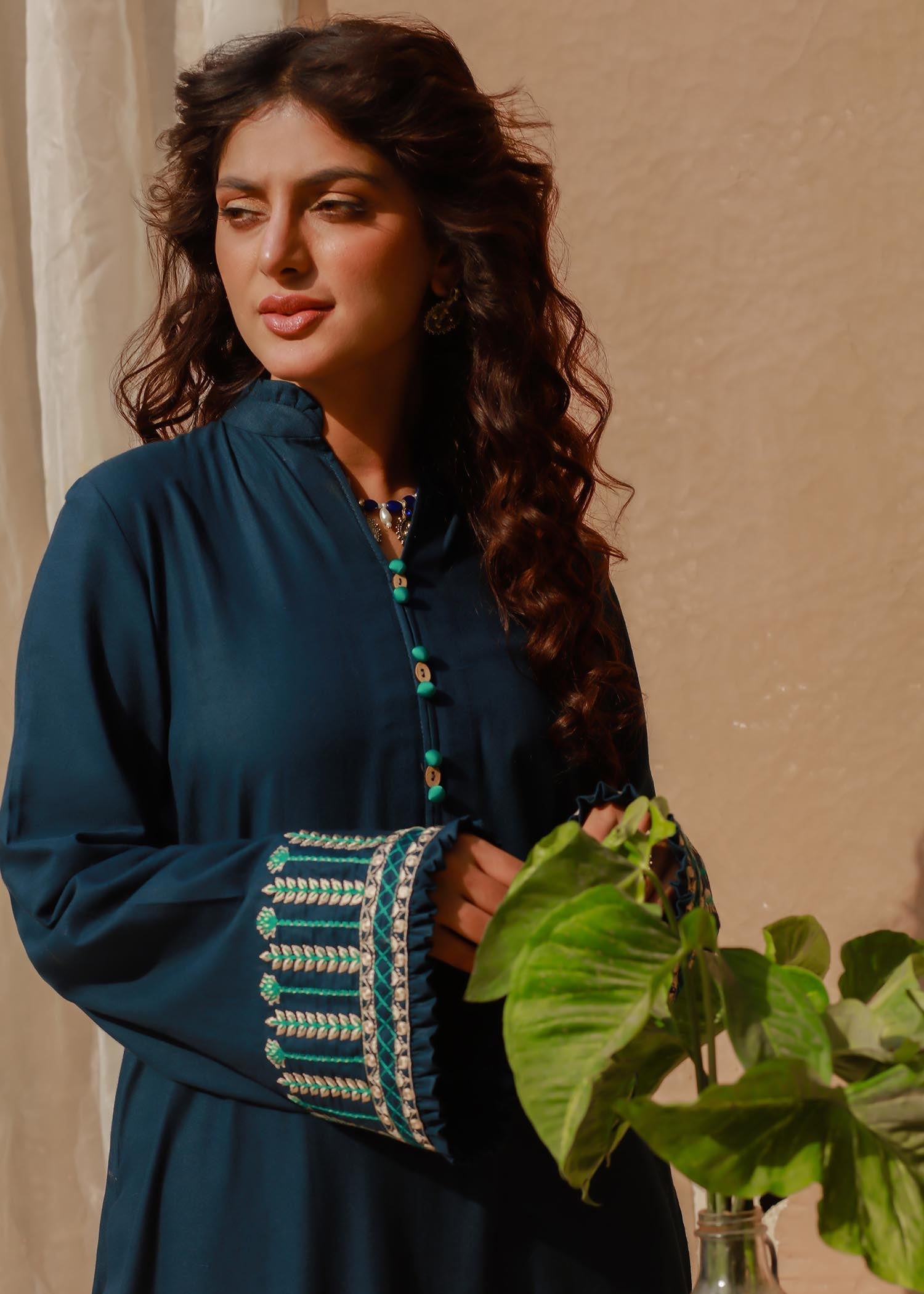 Shades By Abeeha Usman NEELAM Women 2pcs