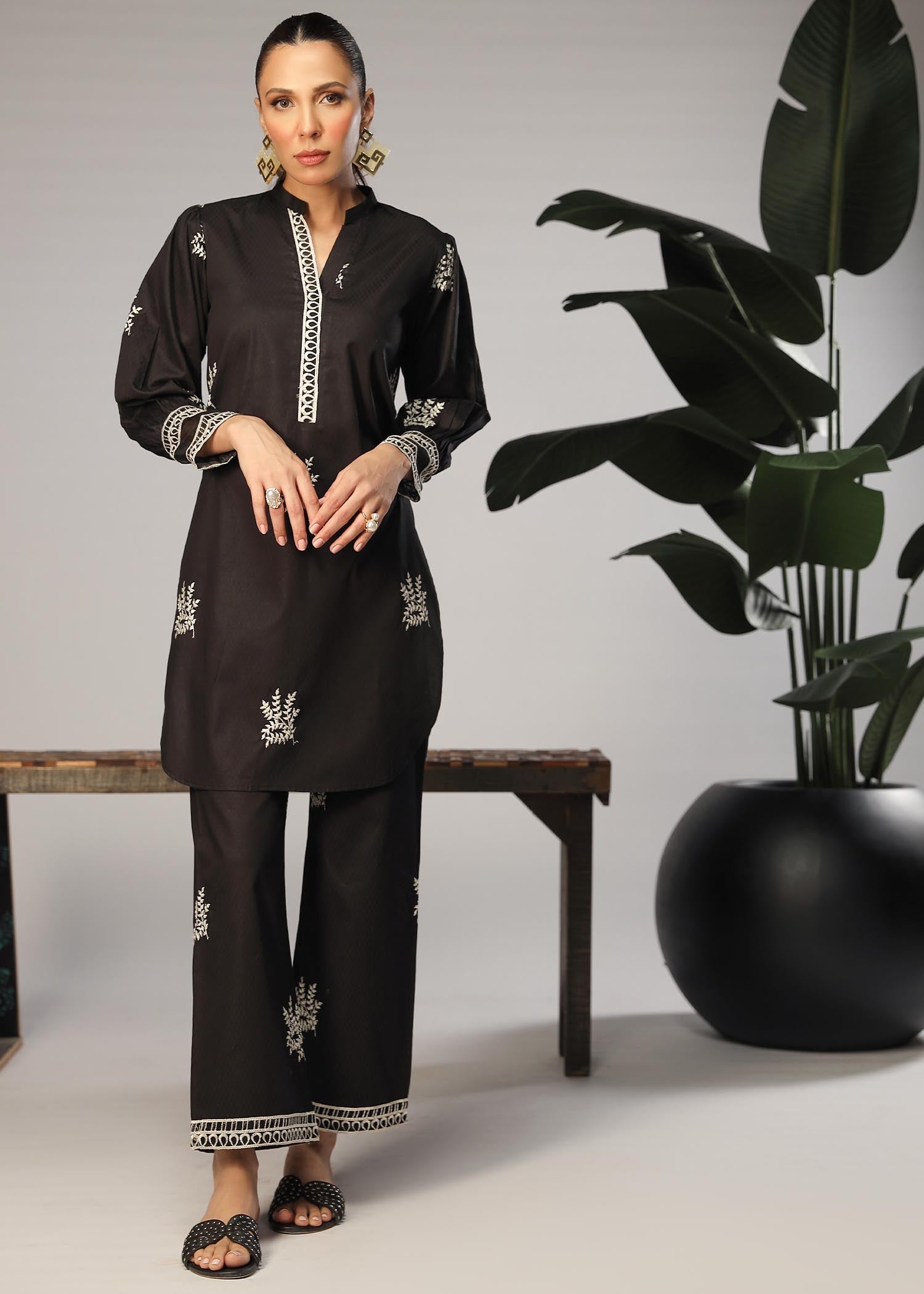 Merakish Fieree Jacquard Embroidered Stitched Women 2pcs