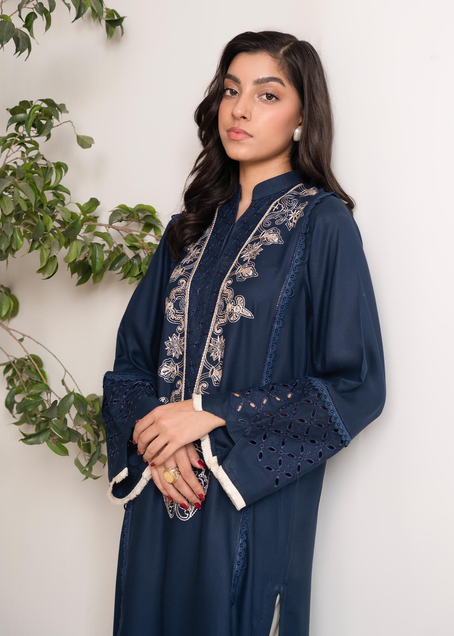 Vitalia Prussian Women 2pcs