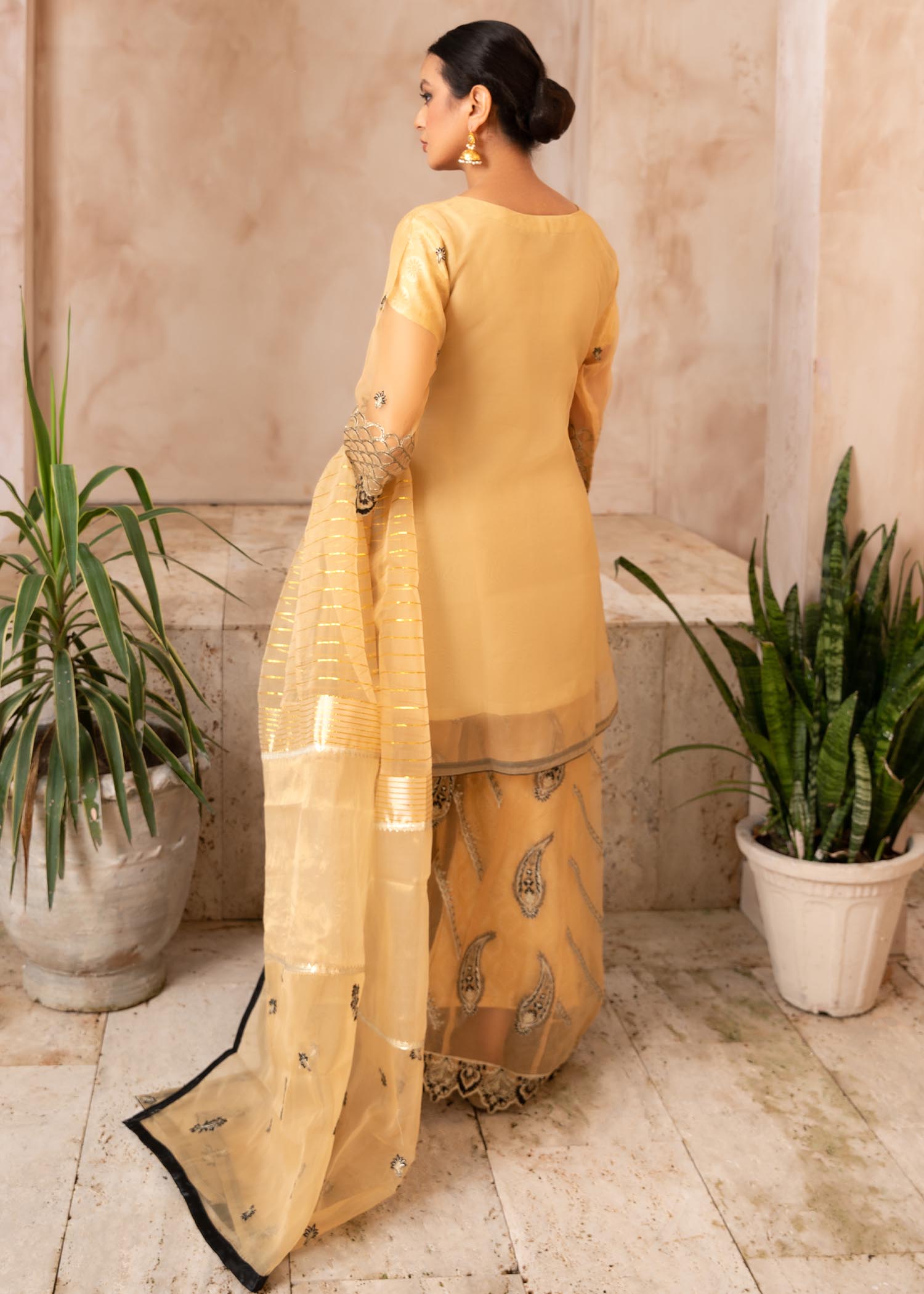 Arosa Sand Skin Women