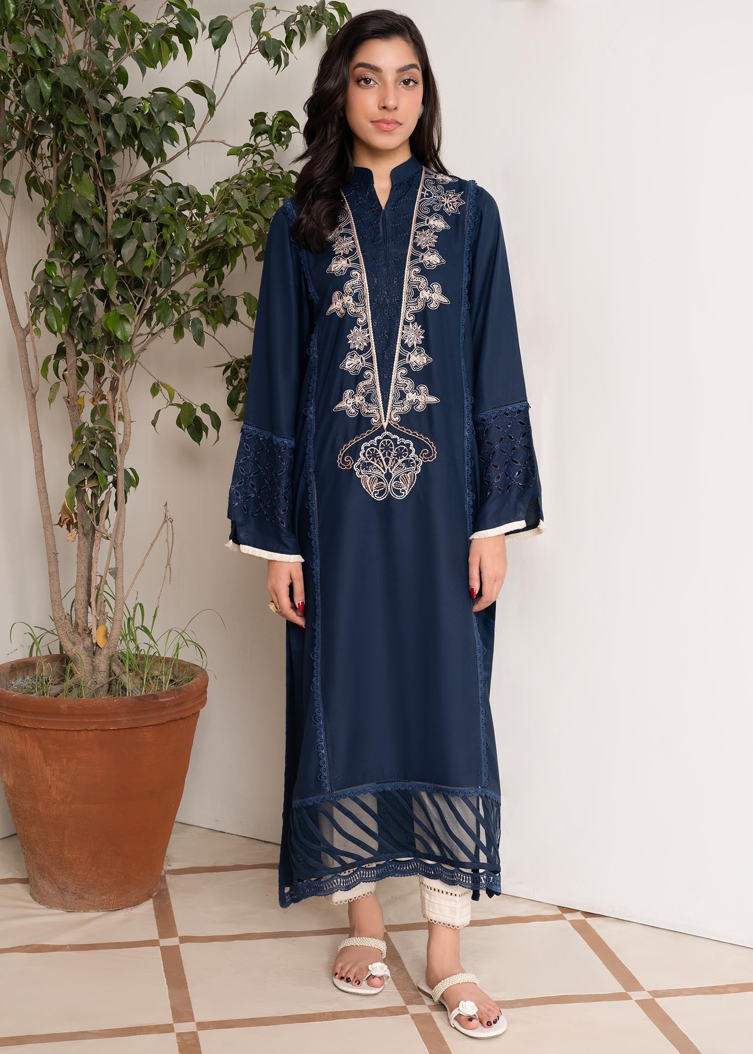 Vitalia Prussian Women 2pcs