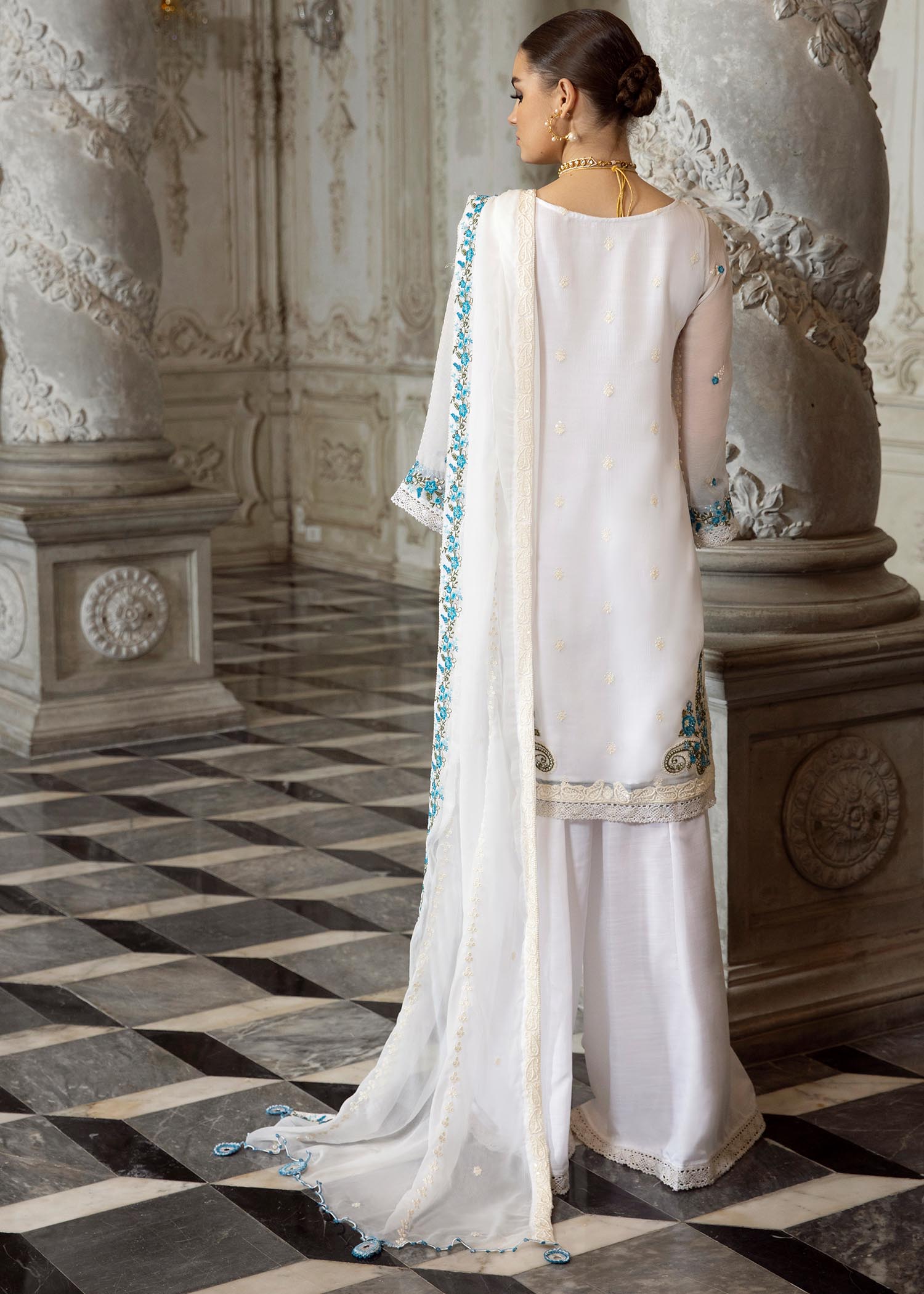 Merakish Daisy White embroidered chiffon unstitched Suit Women 3pcs