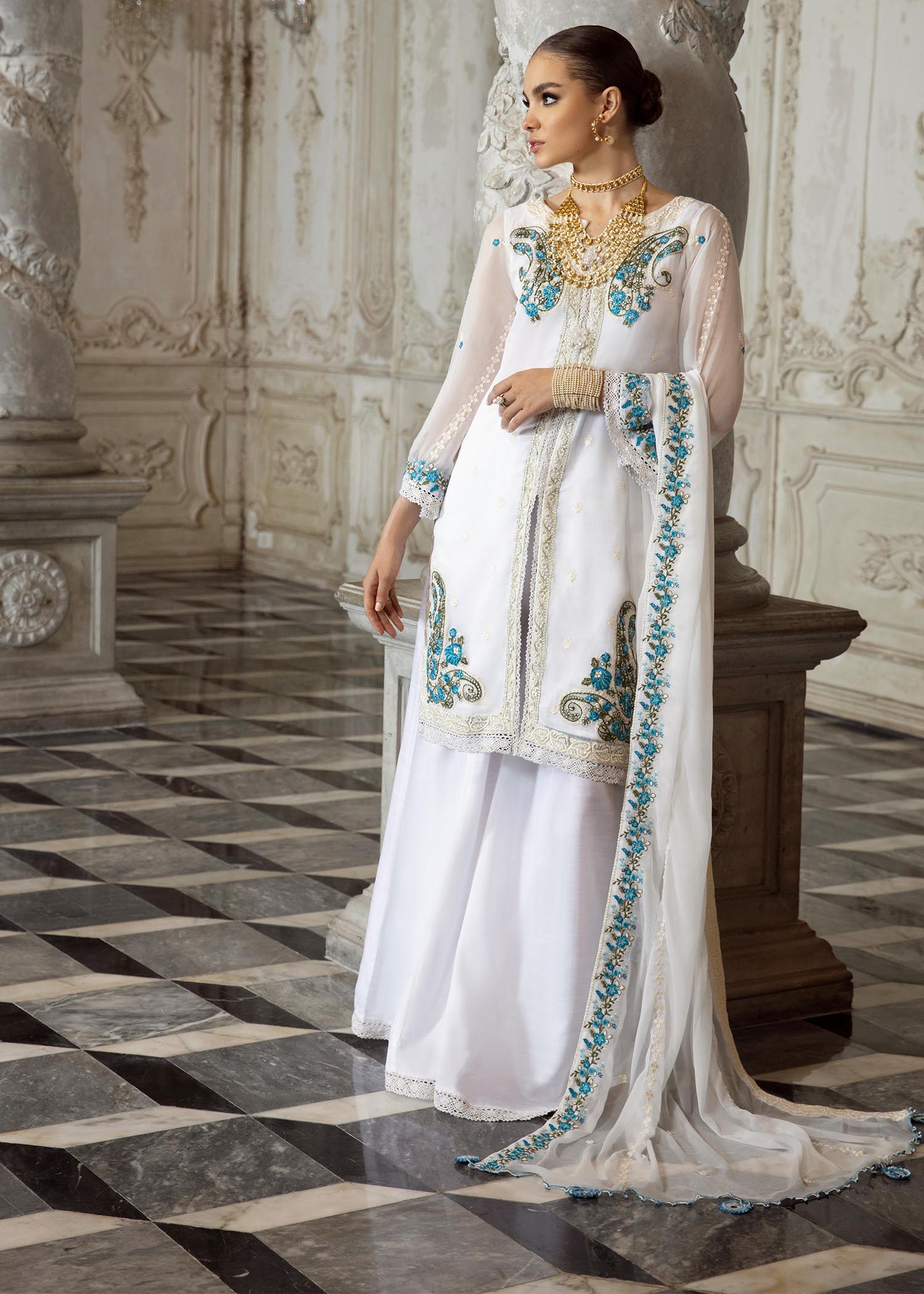 Merakish Daisy White embroidered chiffon unstitched Suit Women 3pcs