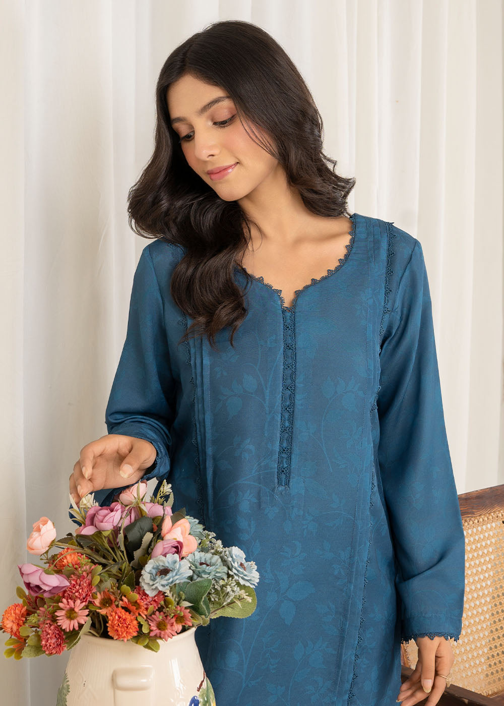 Zara Shah printed lawn suit D4 Women 2pcs