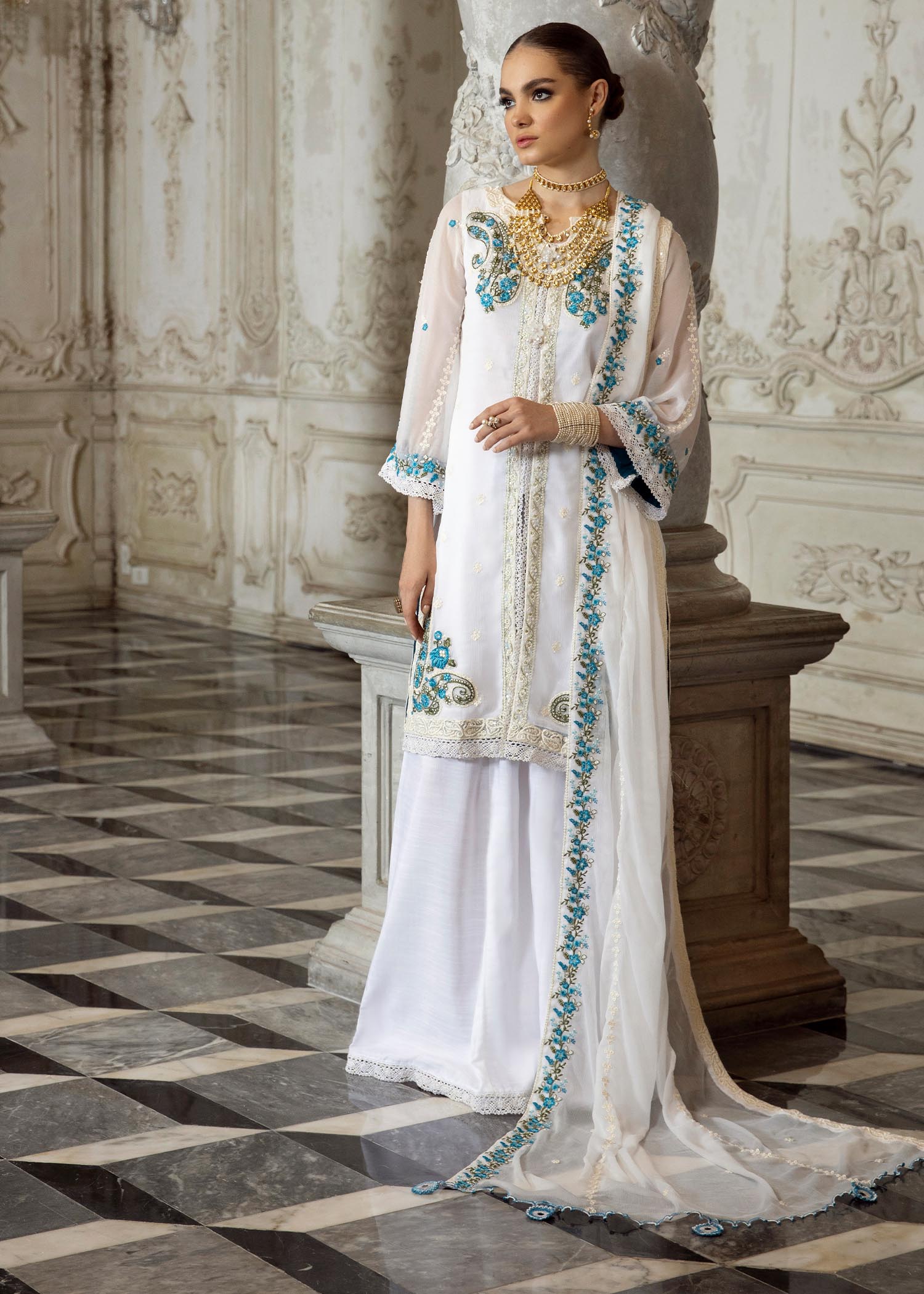 Merakish Daisy White embroidered chiffon unstitched Suit Women 3pcs