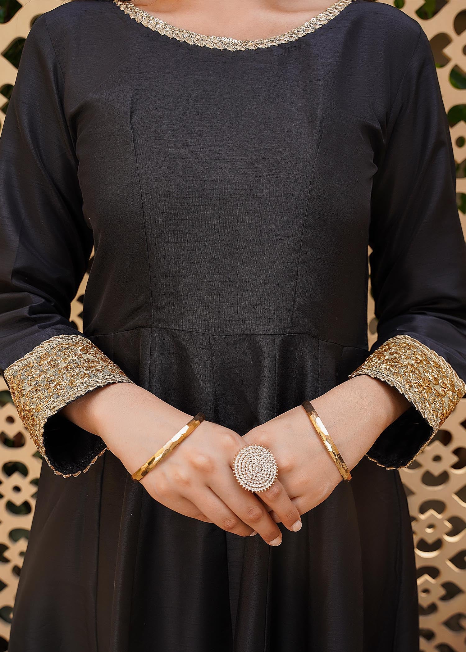 Haniya Mahnoor Black Sea Women