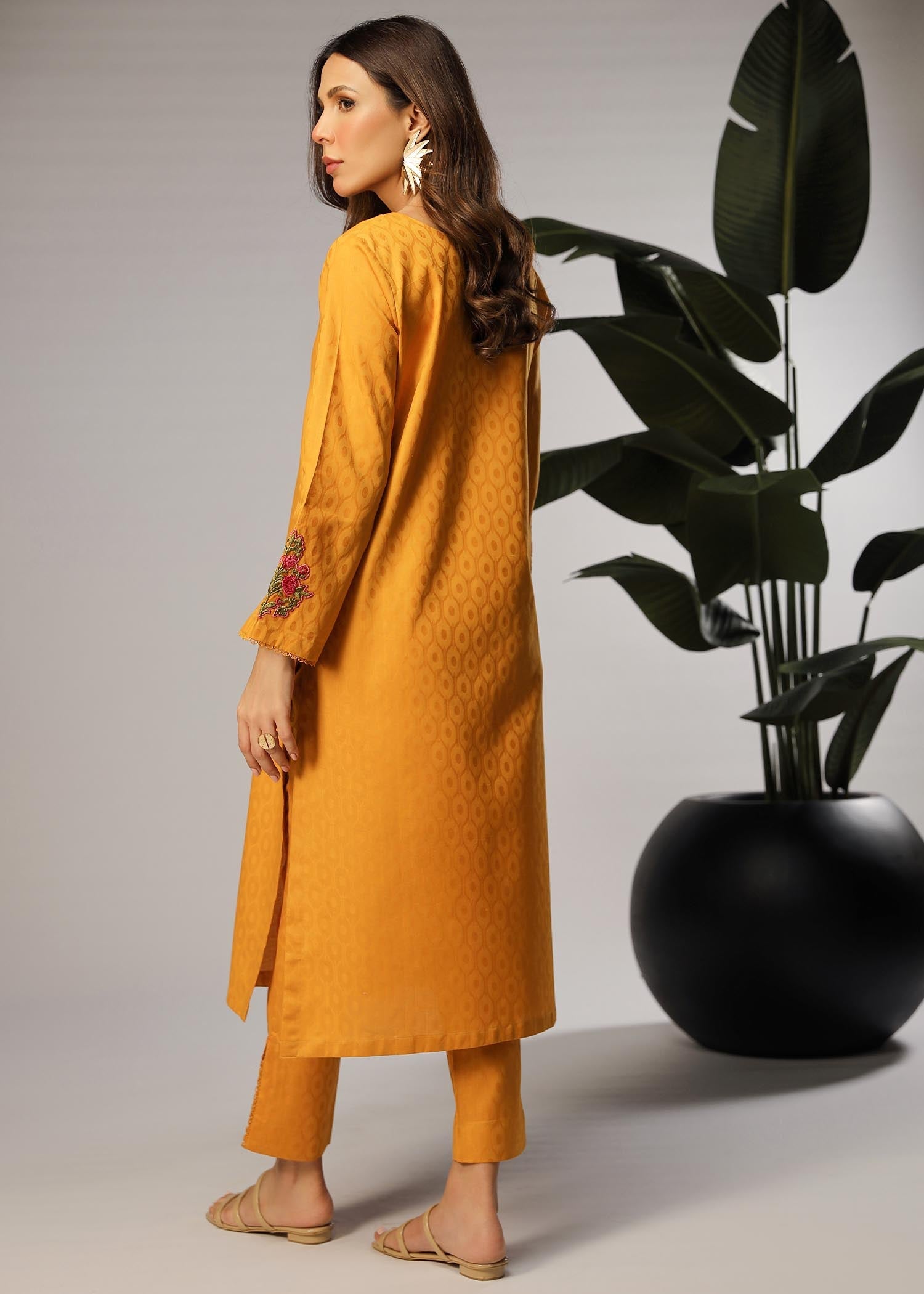 Merakish Lavender Jacquard Embroidered Stitched Women 2pcs