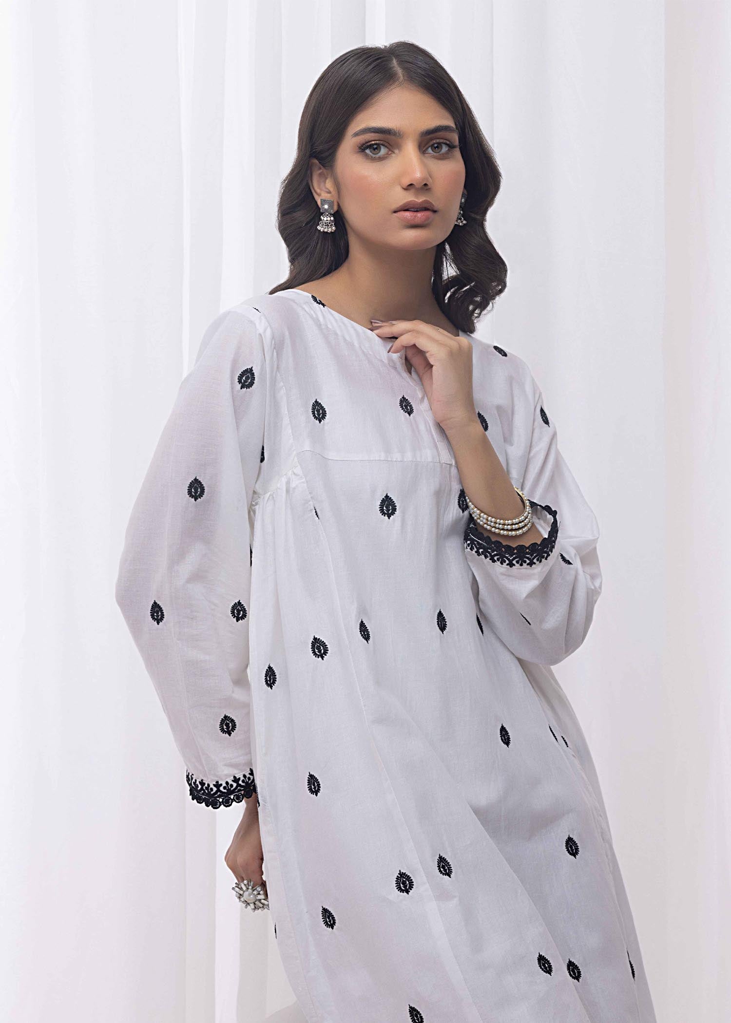 Meeraki REFLECTIVE WHITE Women