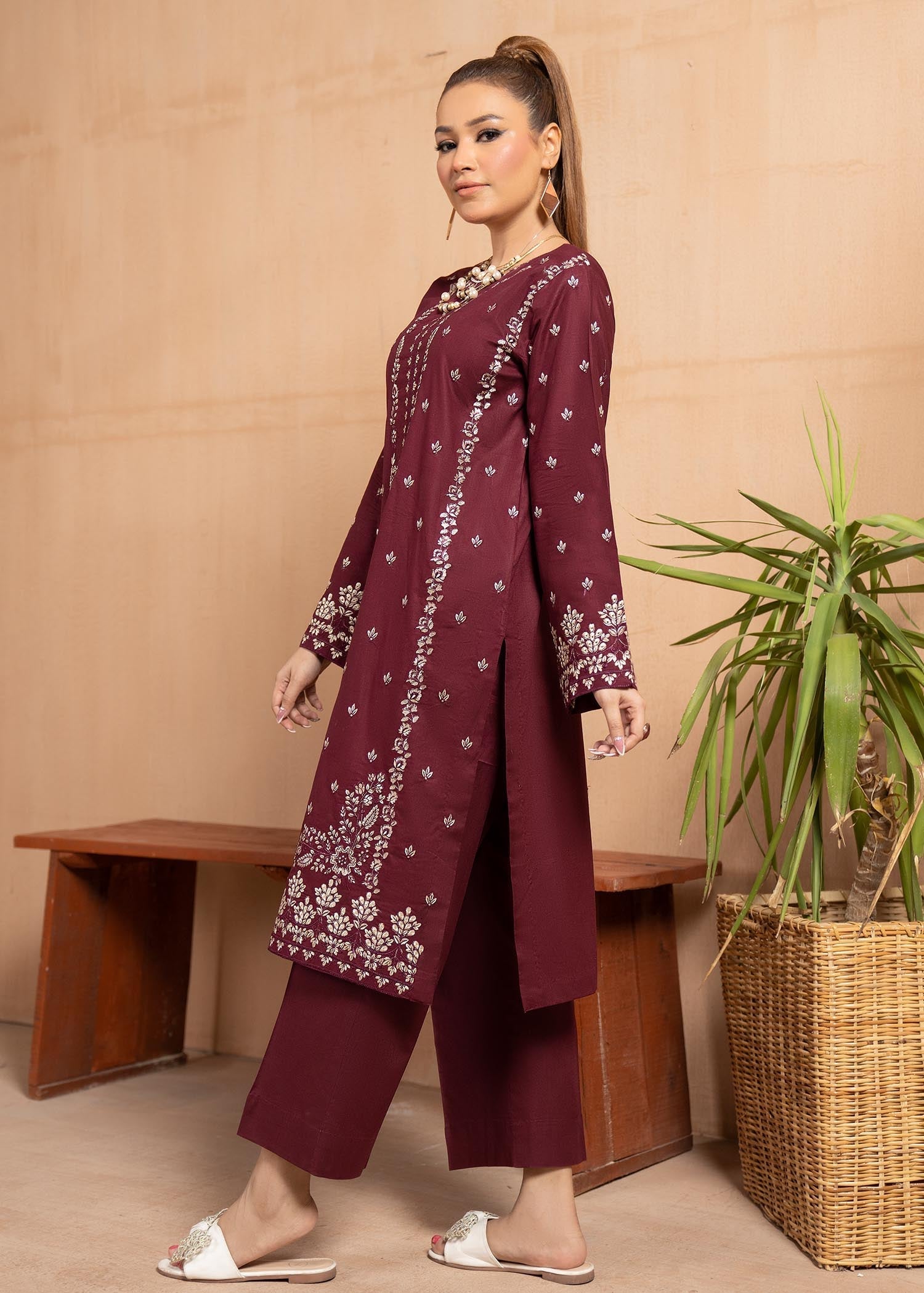 Fajr Khan Haute Couture Imperial Women 2pcs