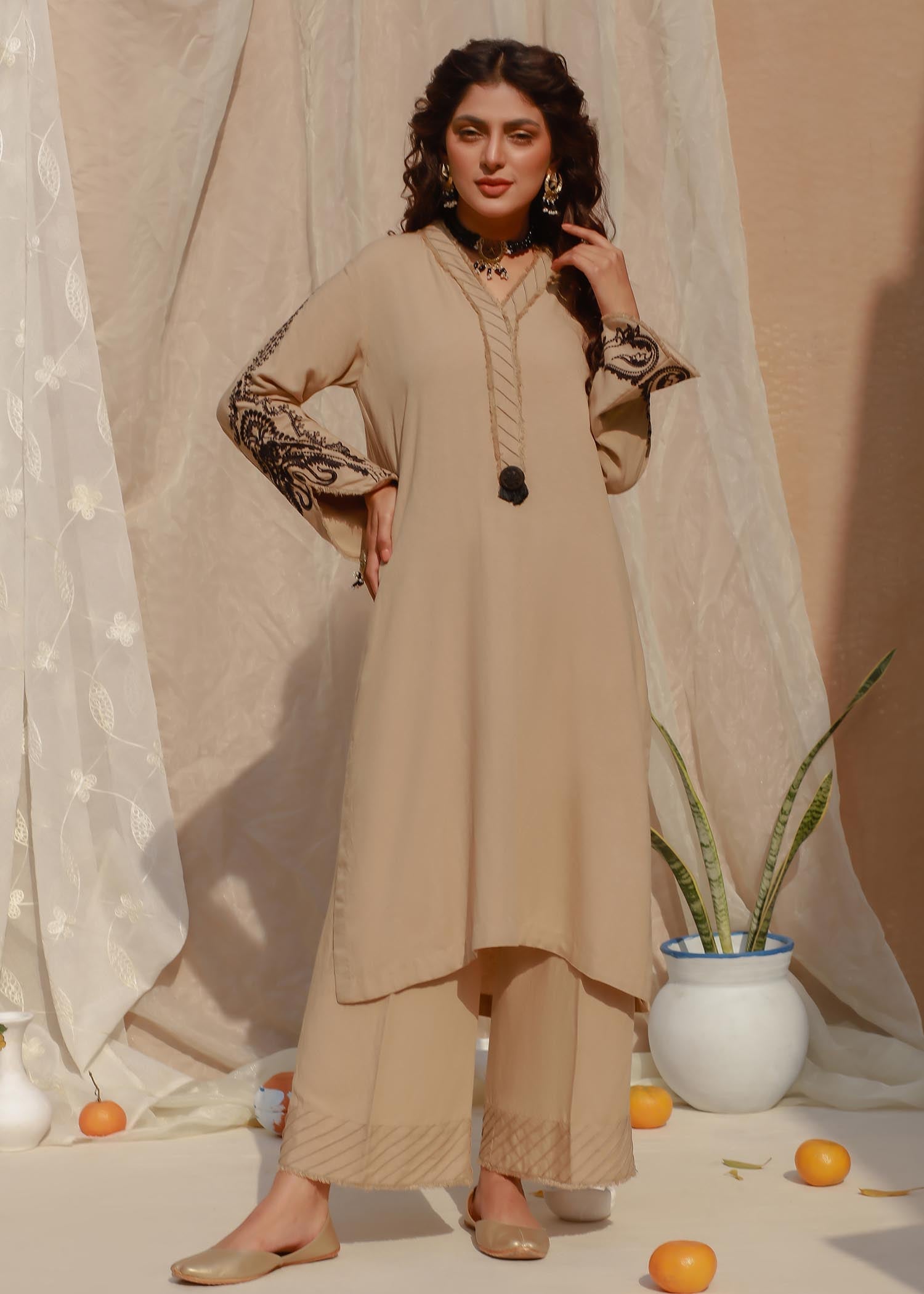 Shades By Abeeha Usman MOTIA Women 2pcs