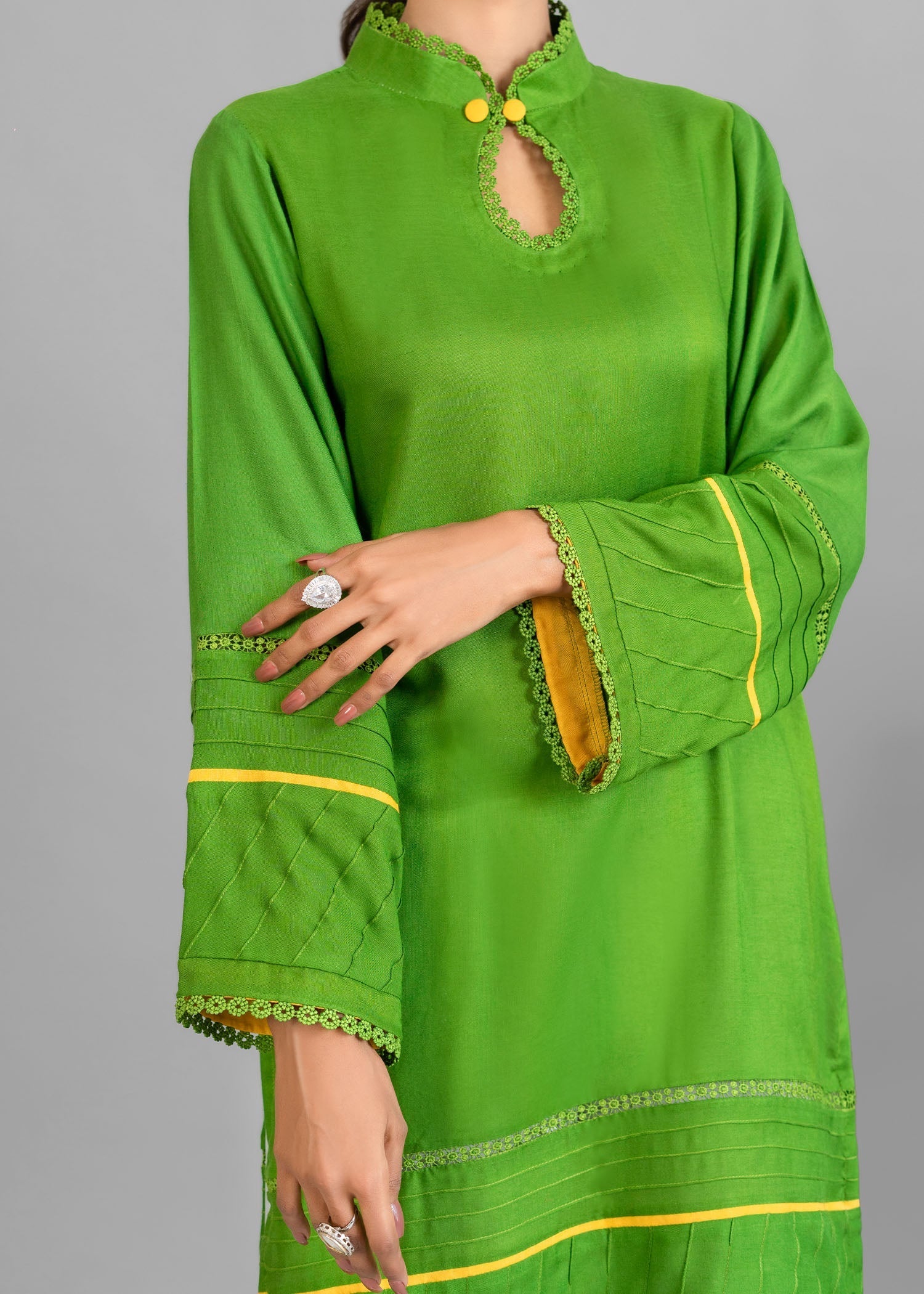 Nuqsh Basil Lime Women 2pcs