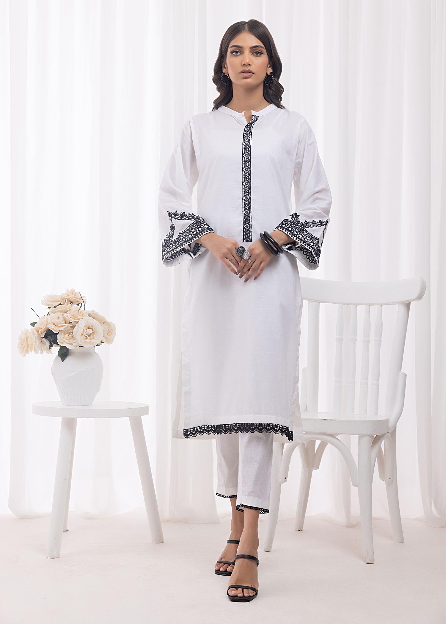 Meeraki LUMINOUS ALLURE Women 2pcs