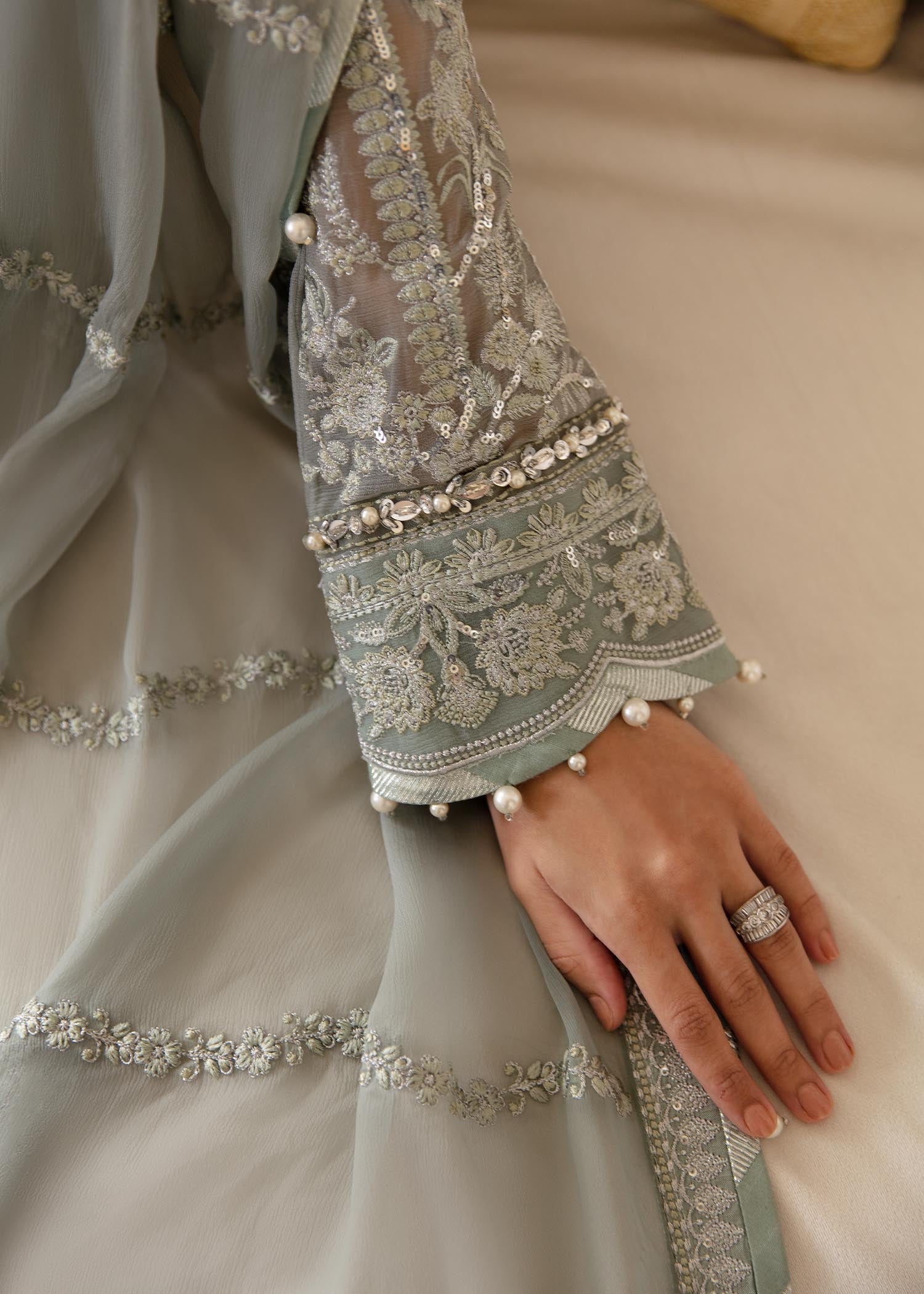 Gulaal GUL(R) AMAYAH EC 23V2 02 Women 3pcs