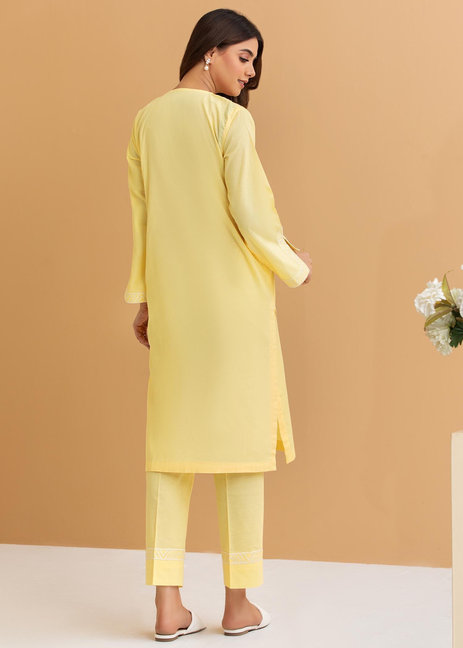 Buzzazi Yellow Embroidered Suit Women 2pcs
