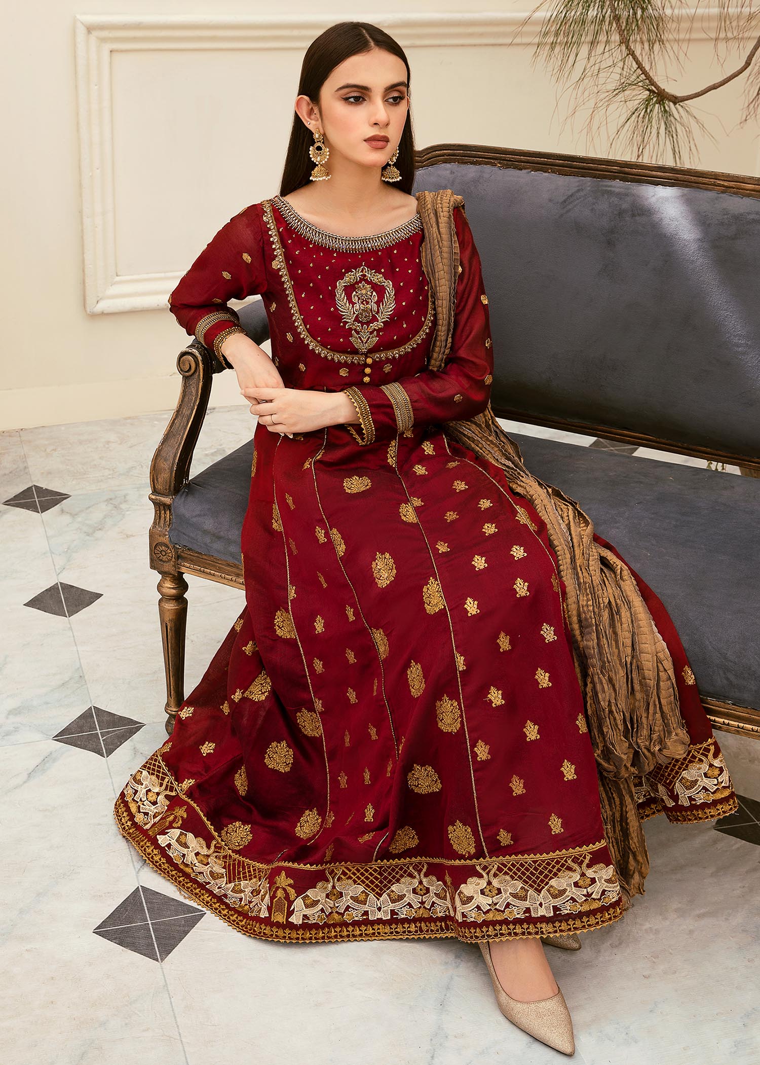 Moraab Majestic Court Women 2pcs