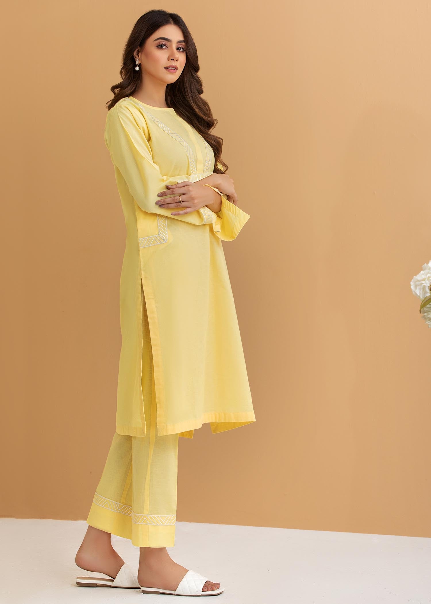 Buzzazi Yellow Embroidered Suit Women 2pcs