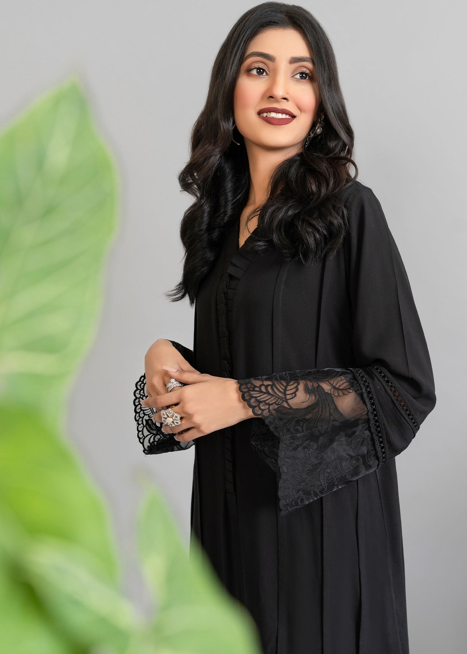 Nuqsh Classic Black With Laces Women 2pcs