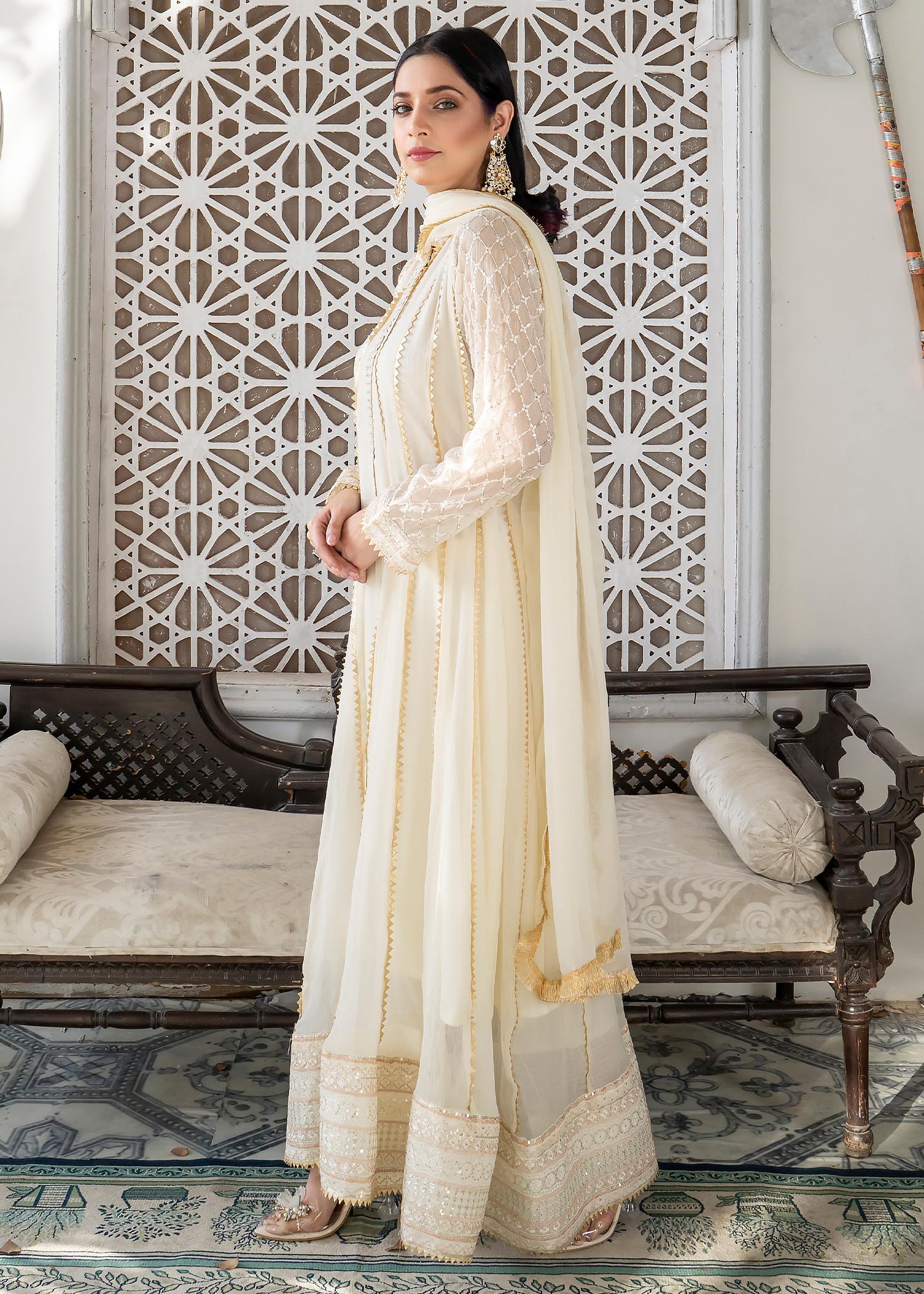 Manahils Maxi 106 White Women 3pcs