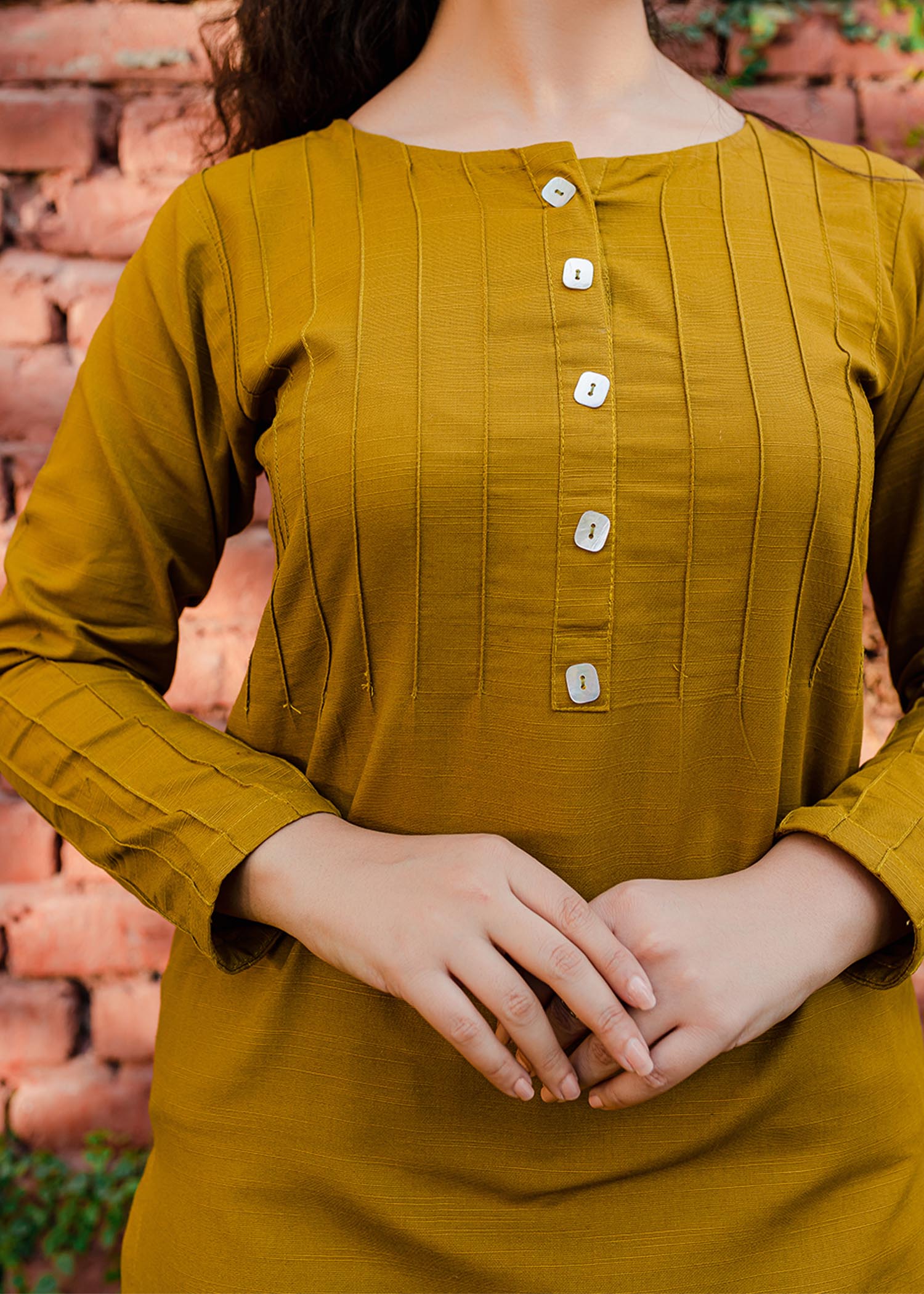 Mannat Noori Women 1pcs