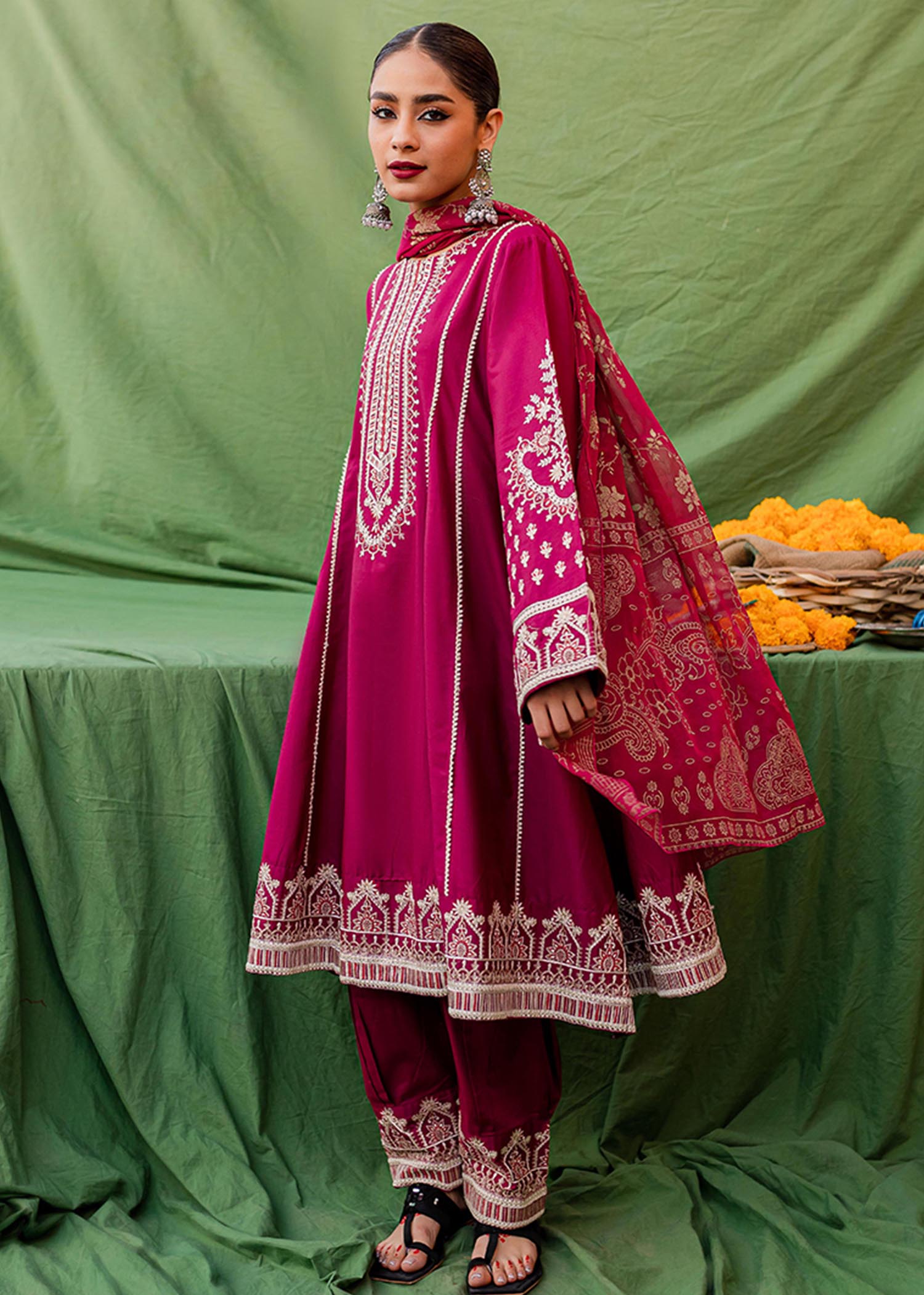 Mannat Haseen Women 2pcs