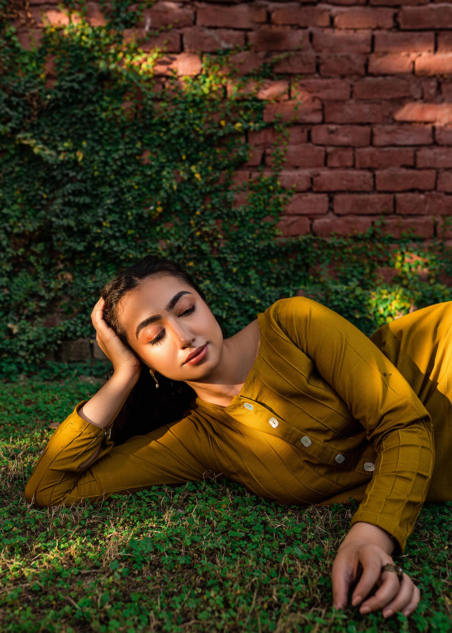 Mannat Noori Women 1pcs