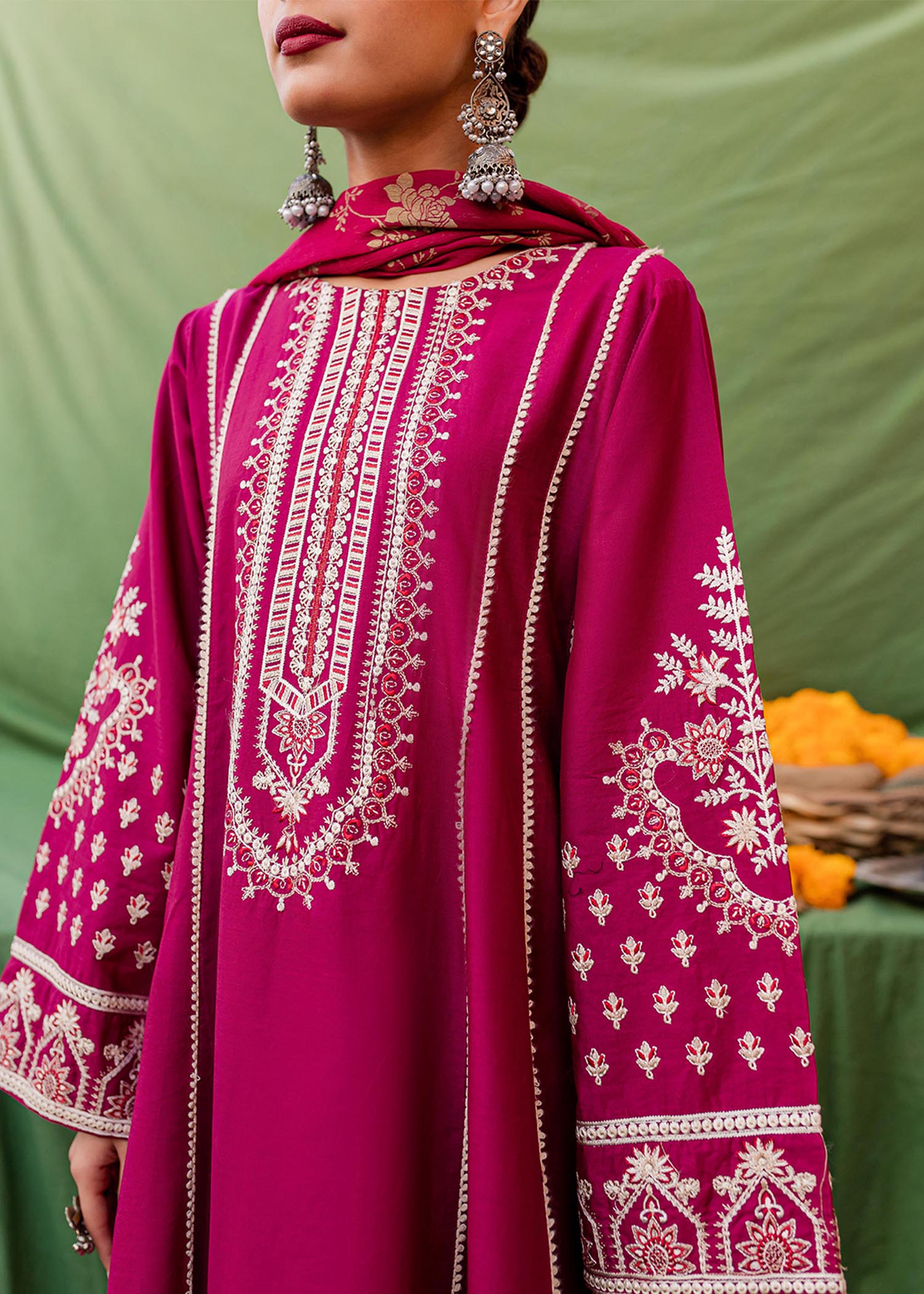 Mannat Haseen Women 2pcs