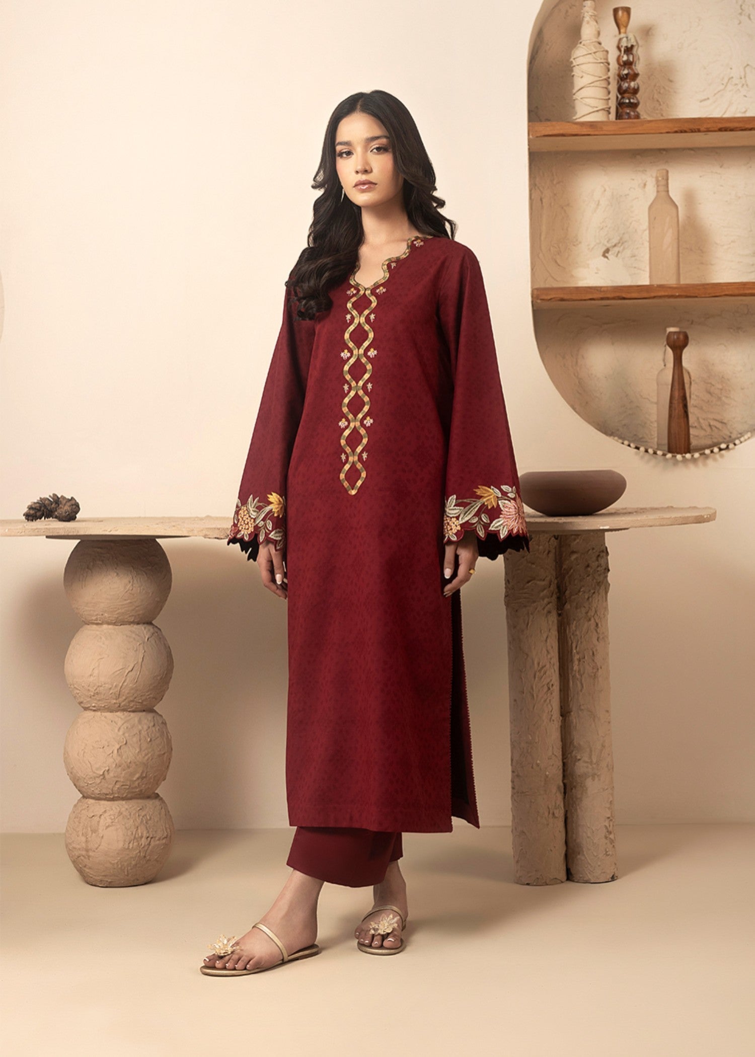 Cinq Apparel Crimson Women 2pcs