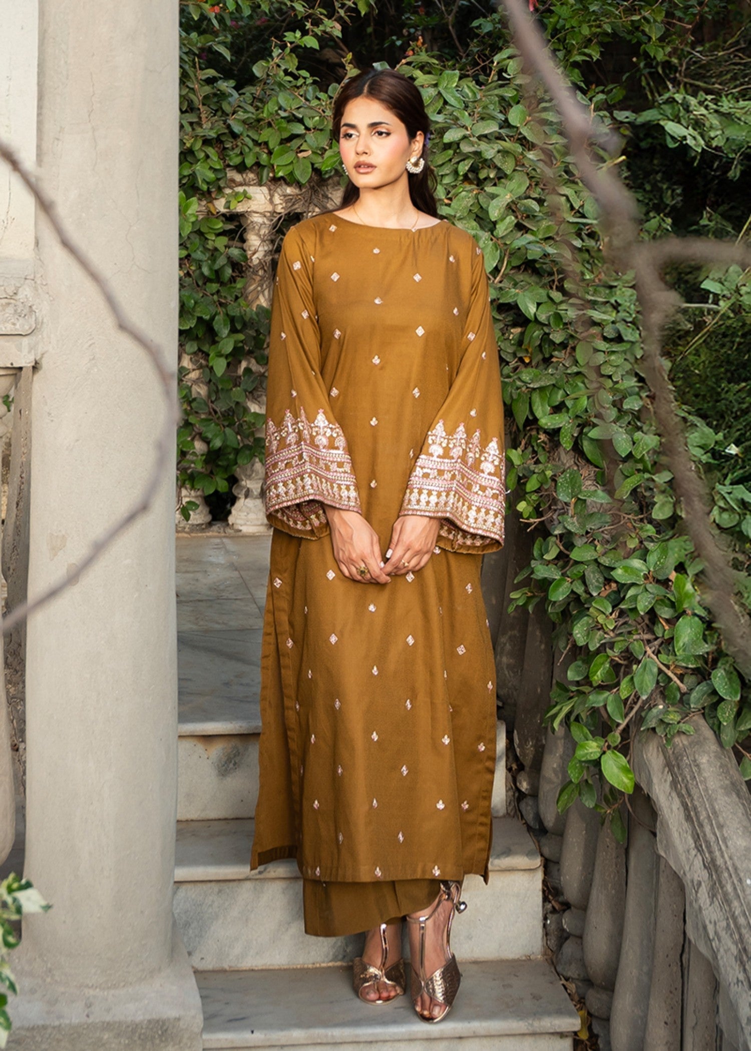 Kross Kulture Embroidered Jaquard Shirt 1611 Women 1pcs