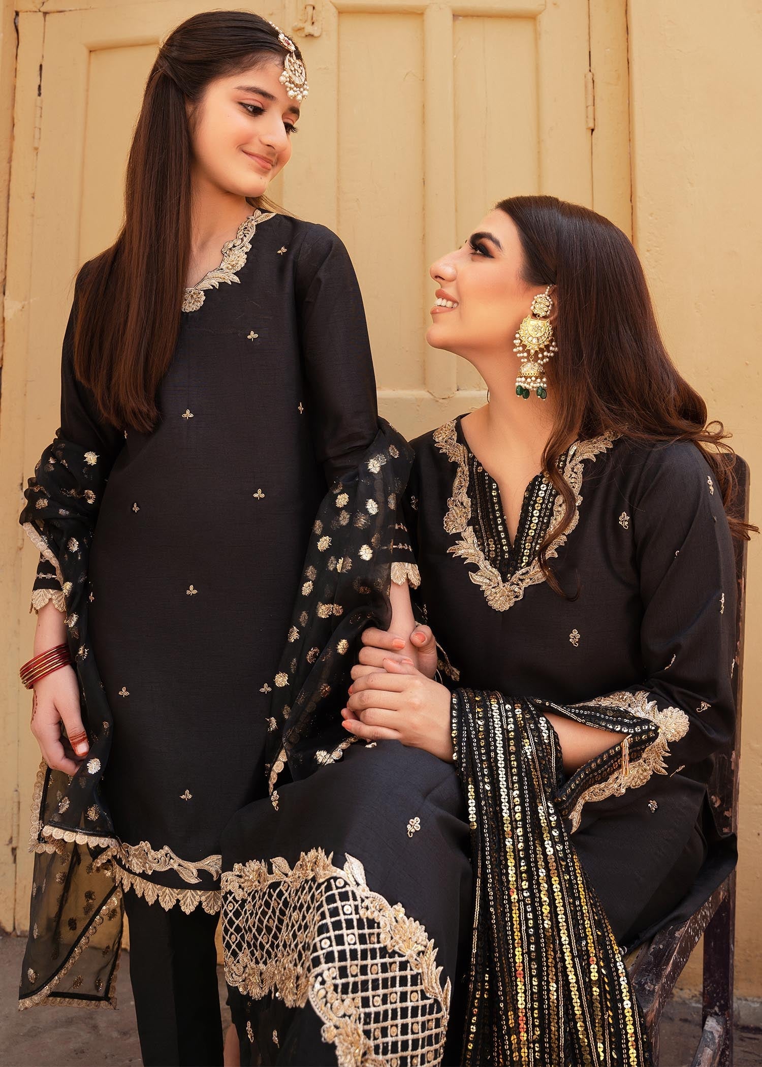 Rang-e-Haya Sandali black Women 3pcs