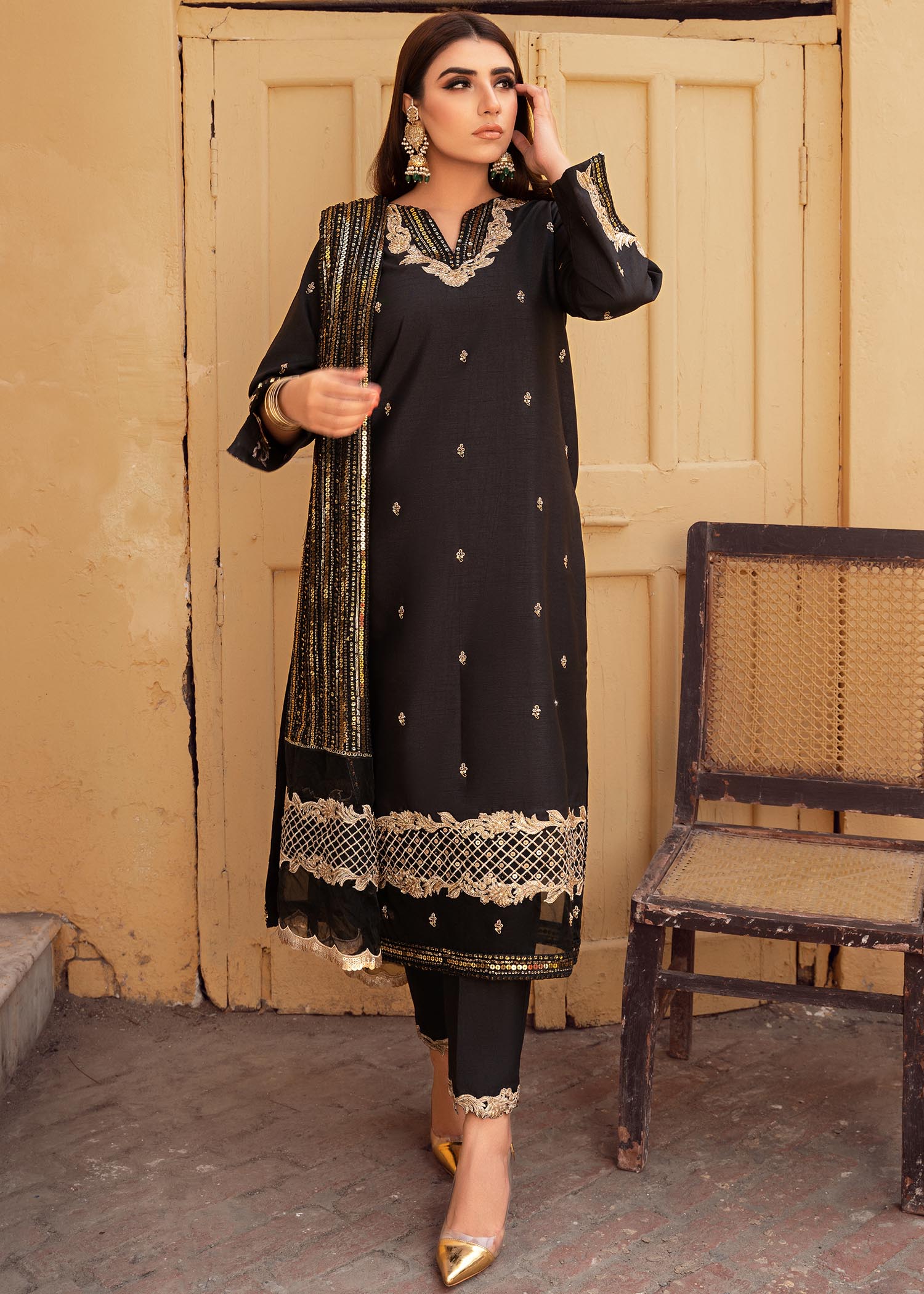 Rang-e-Haya Sandali black Women 3pcs