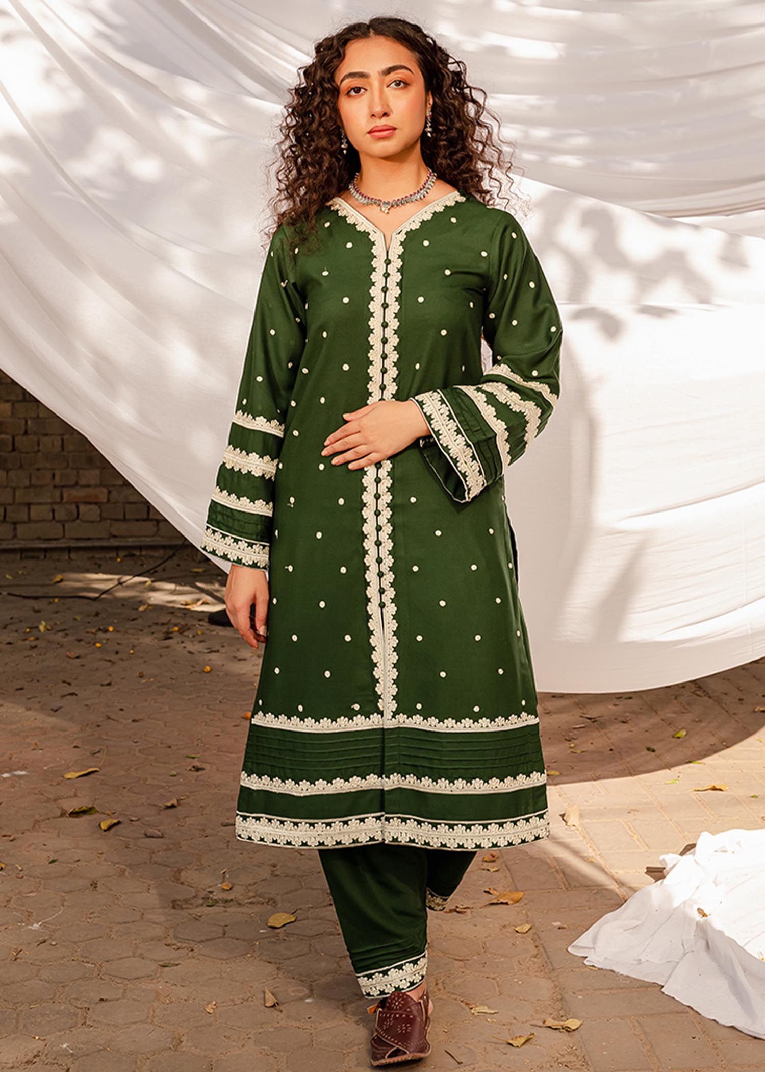 Mannat Afreen Women 1pcs