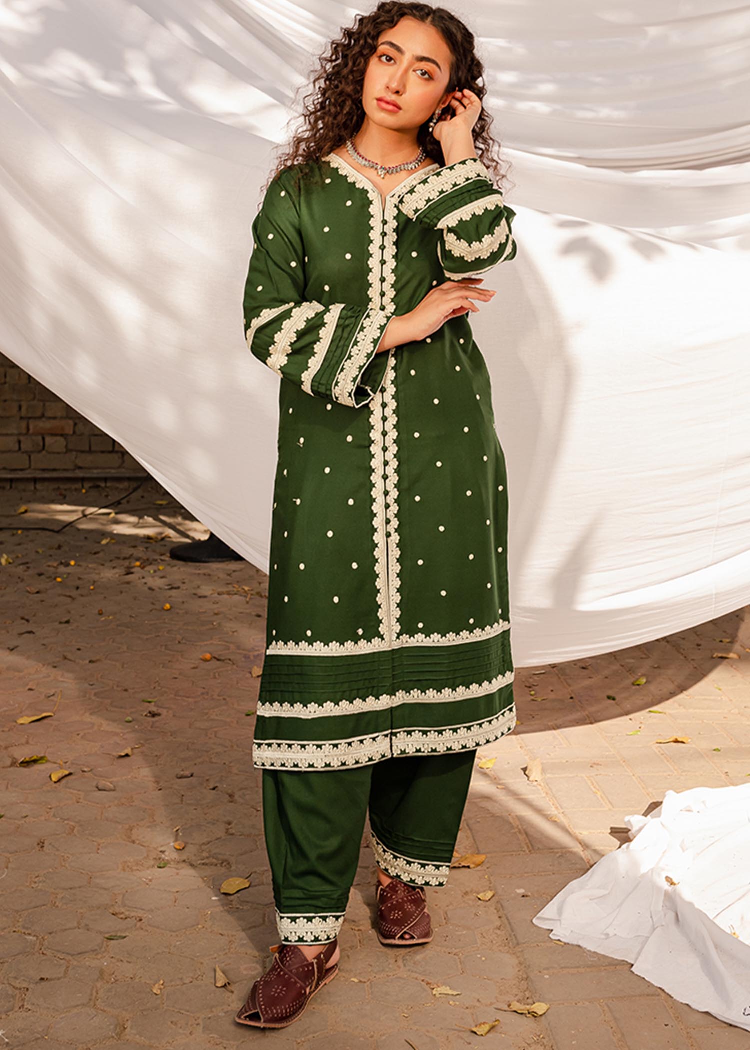 Mannat Afreen Women 1pcs