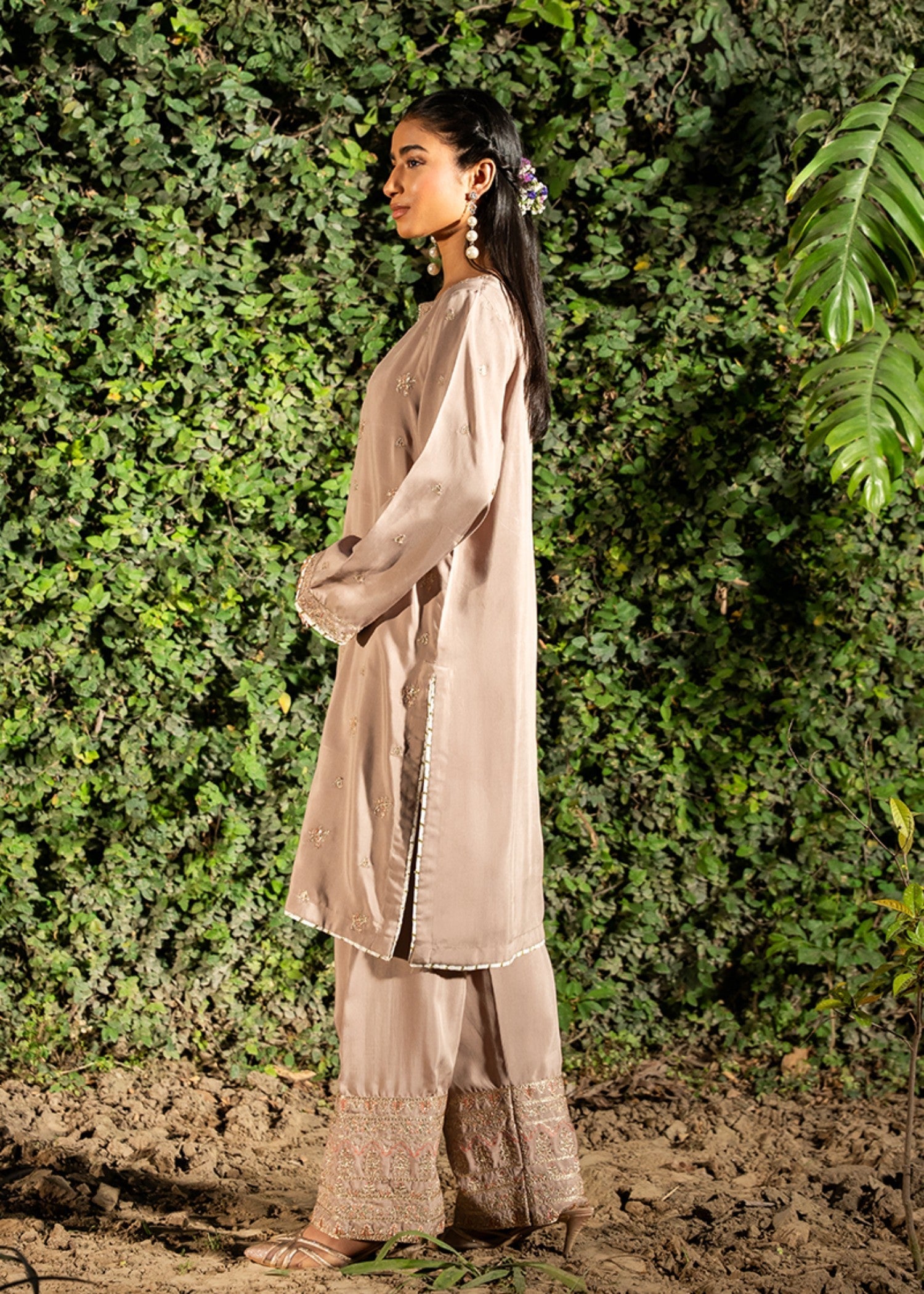 Kross Kulture Embroidered Viscose Suit 79 Women 2pcs