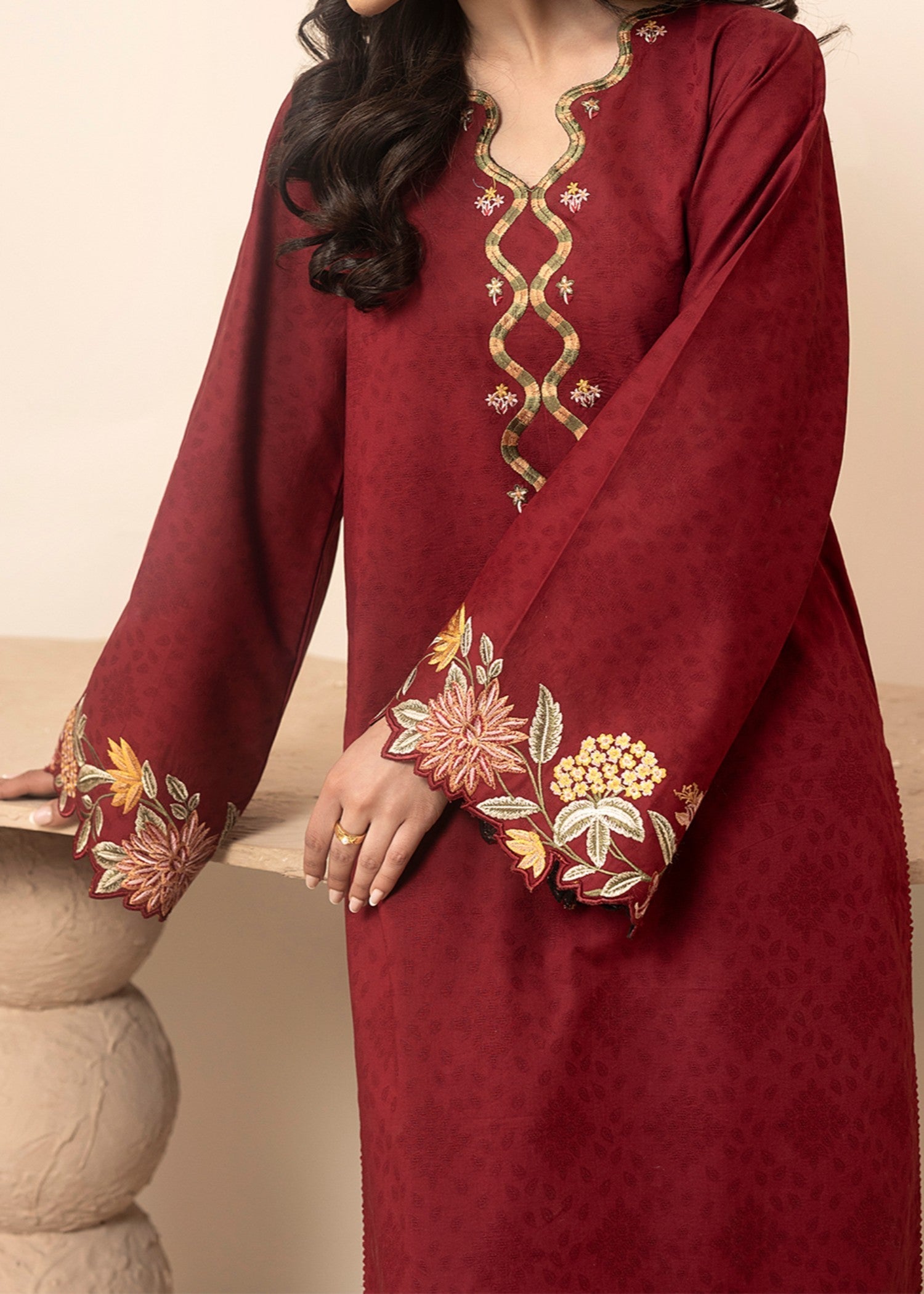 Cinq Apparel Crimson Women 2pcs