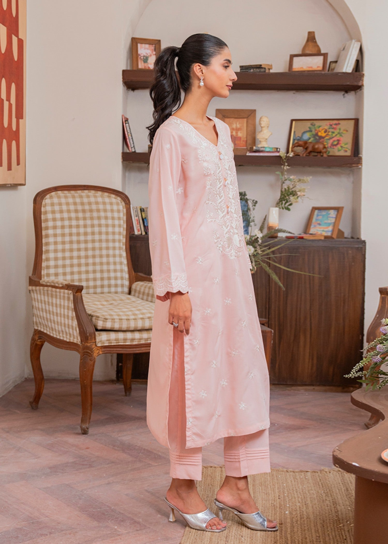 Kross Kulture Embroidered Lawn Cotton 01556 Women 2pcs