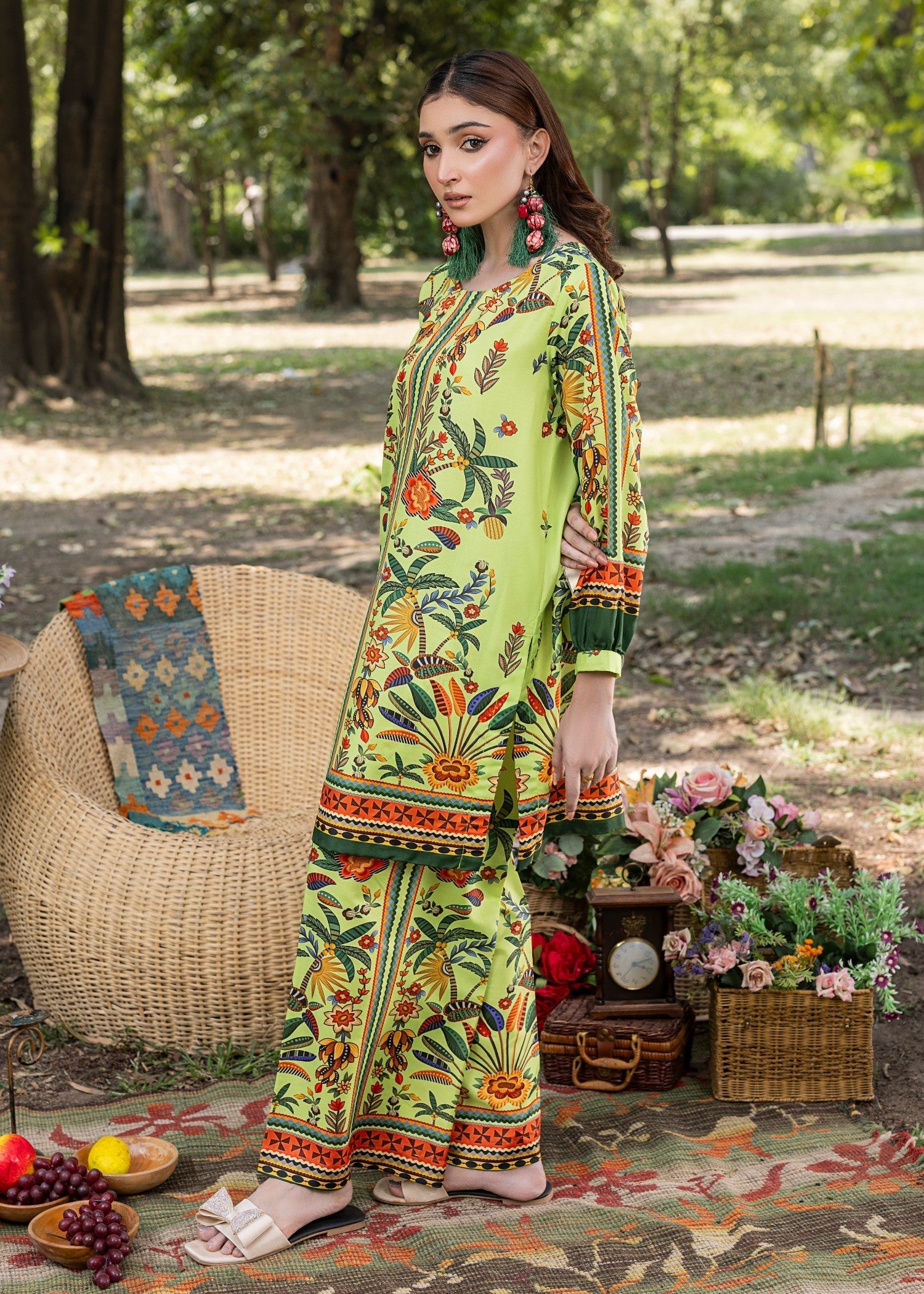 Zuri RUHI ZS 37 LIME GREEN Women 2pcs