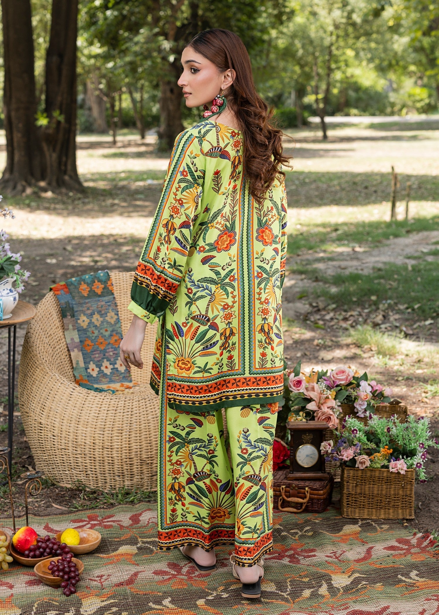 Zuri RUHI ZS 37 LIME GREEN Women 2pcs