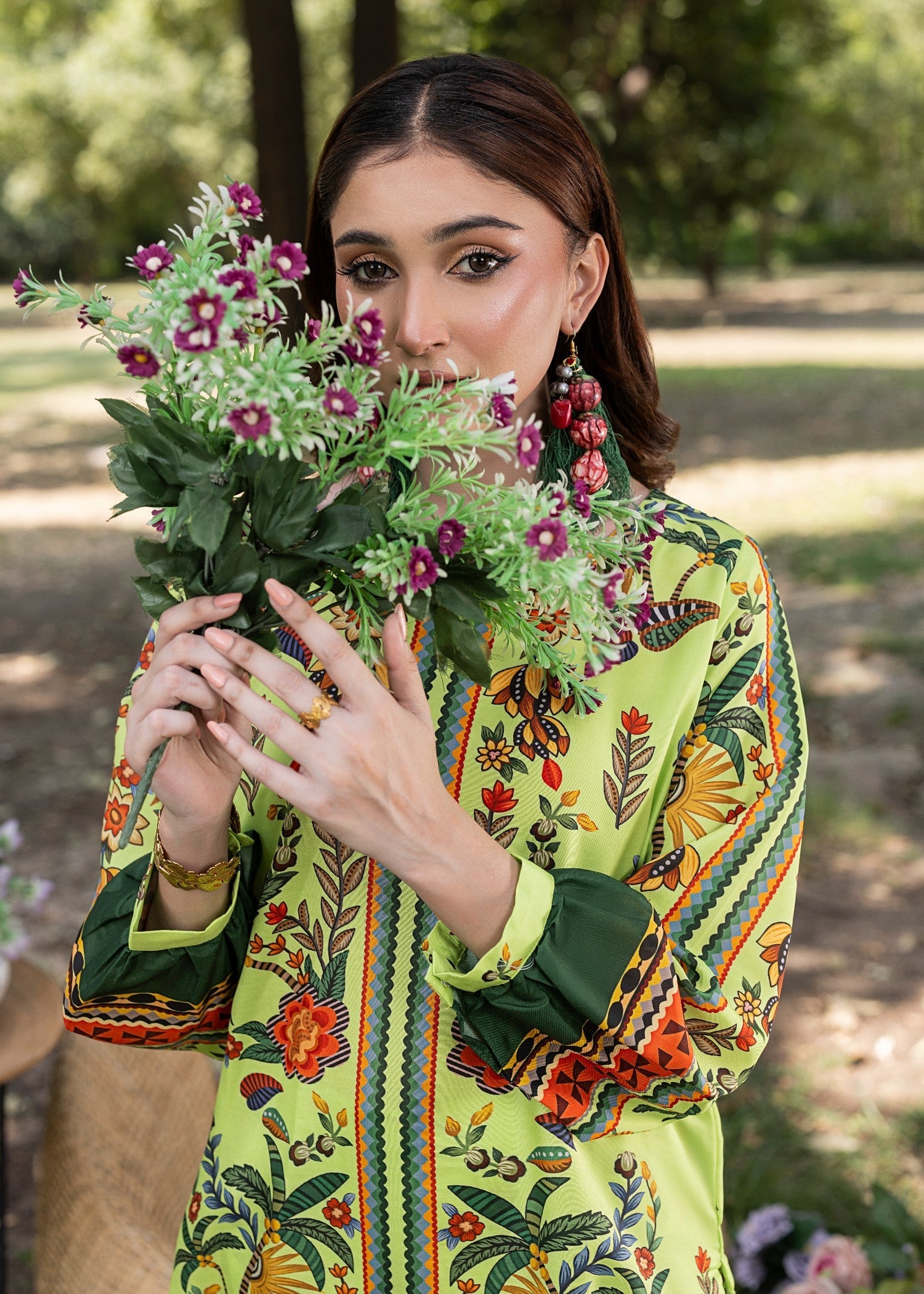 Zuri RUHI ZS 37 LIME GREEN Women 2pcs