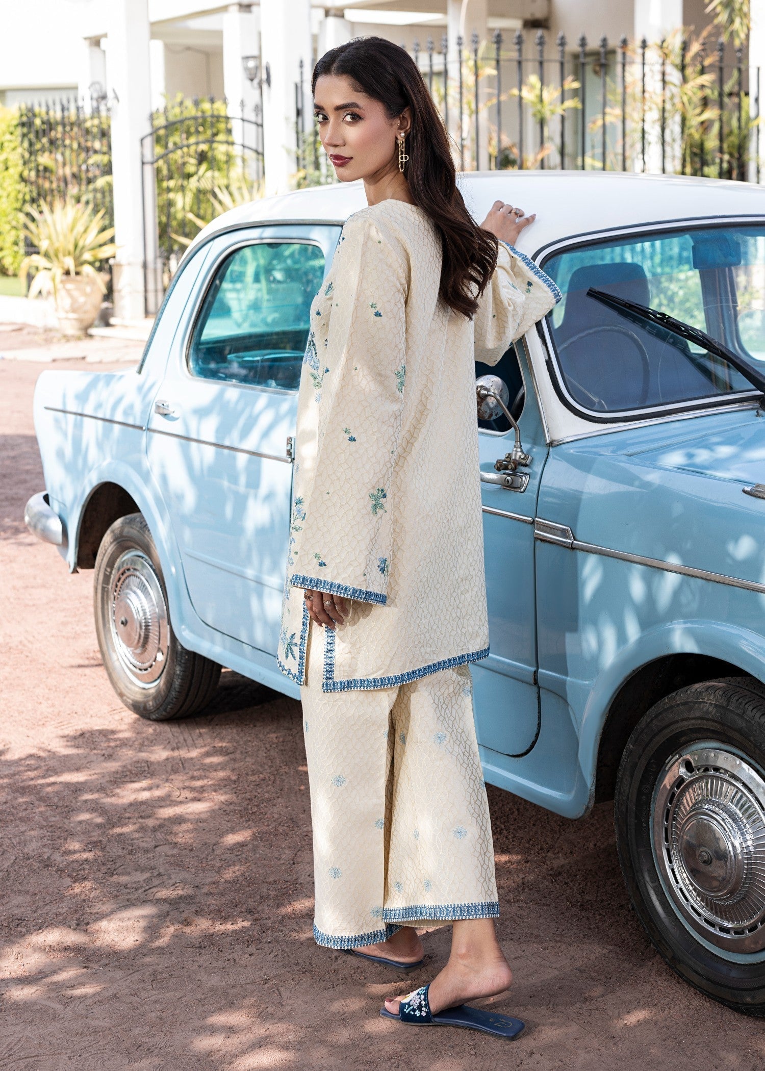 Zuri ALORA ZP 22 IVORY Women 2pcs