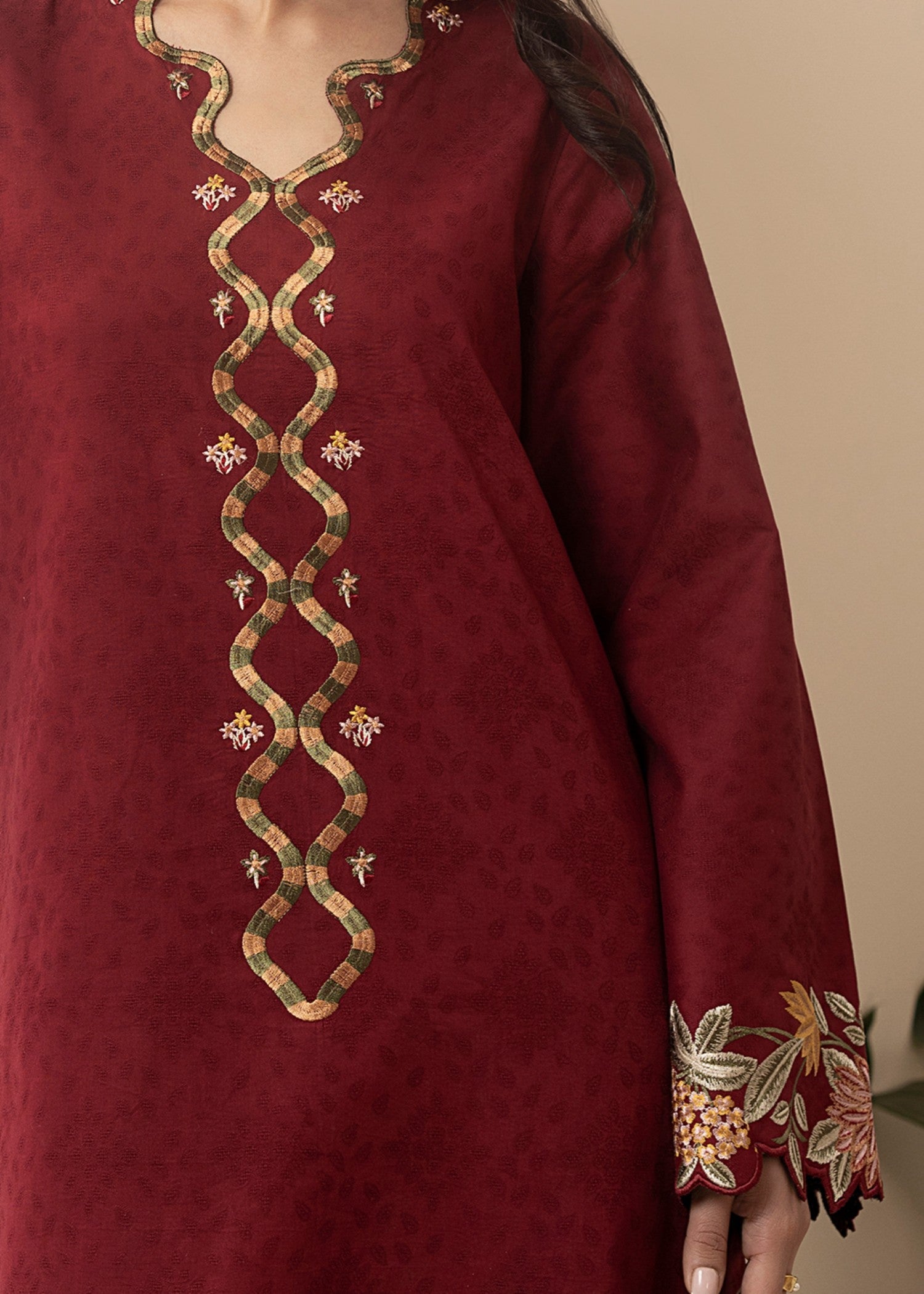 Cinq Apparel Crimson Women 2pcs