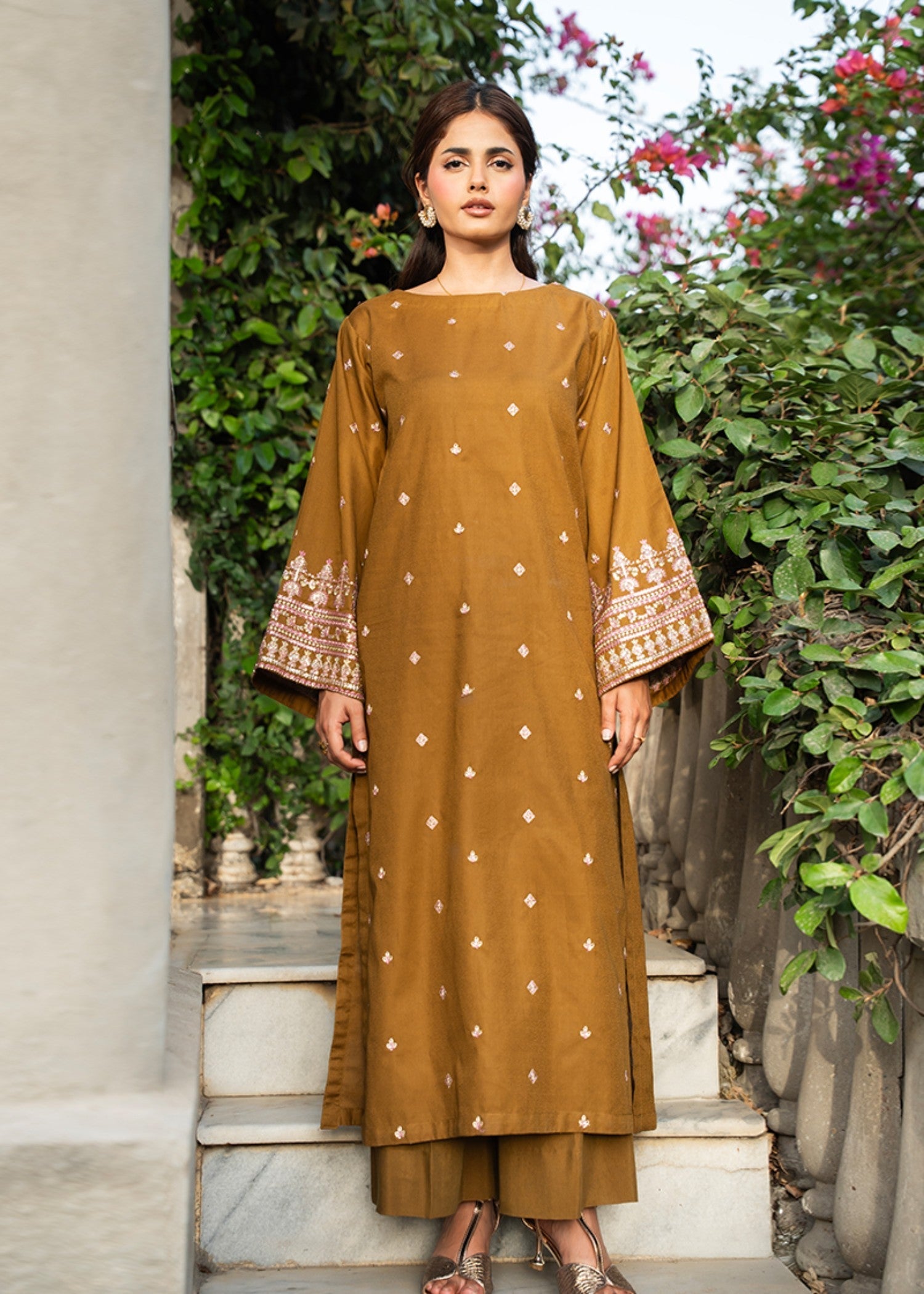 Kross Kulture Embroidered Jaquard Shirt 1611 Women 1pcs