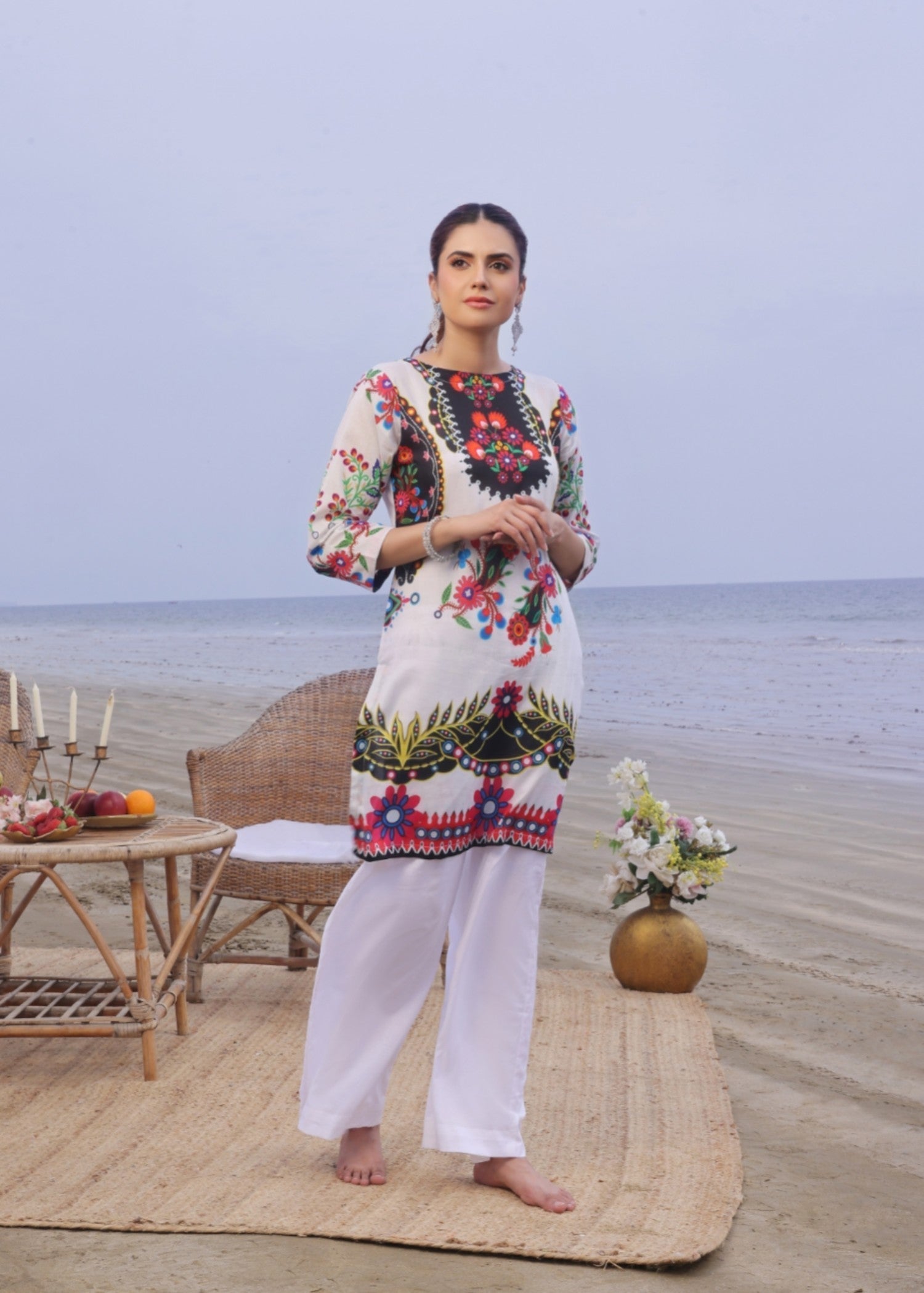 Feathers LUNAR Women 2pcs