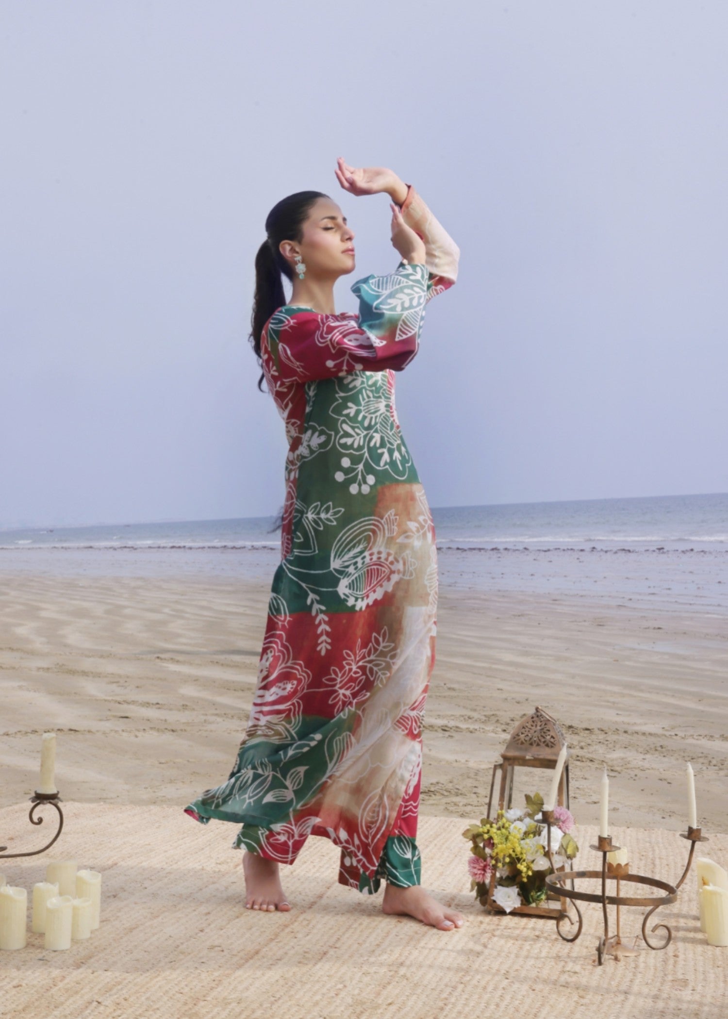 Feathers PINEAR Women 2pcs