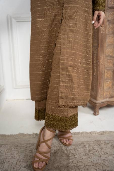 Thread 21 Zephyr Women 2pcs