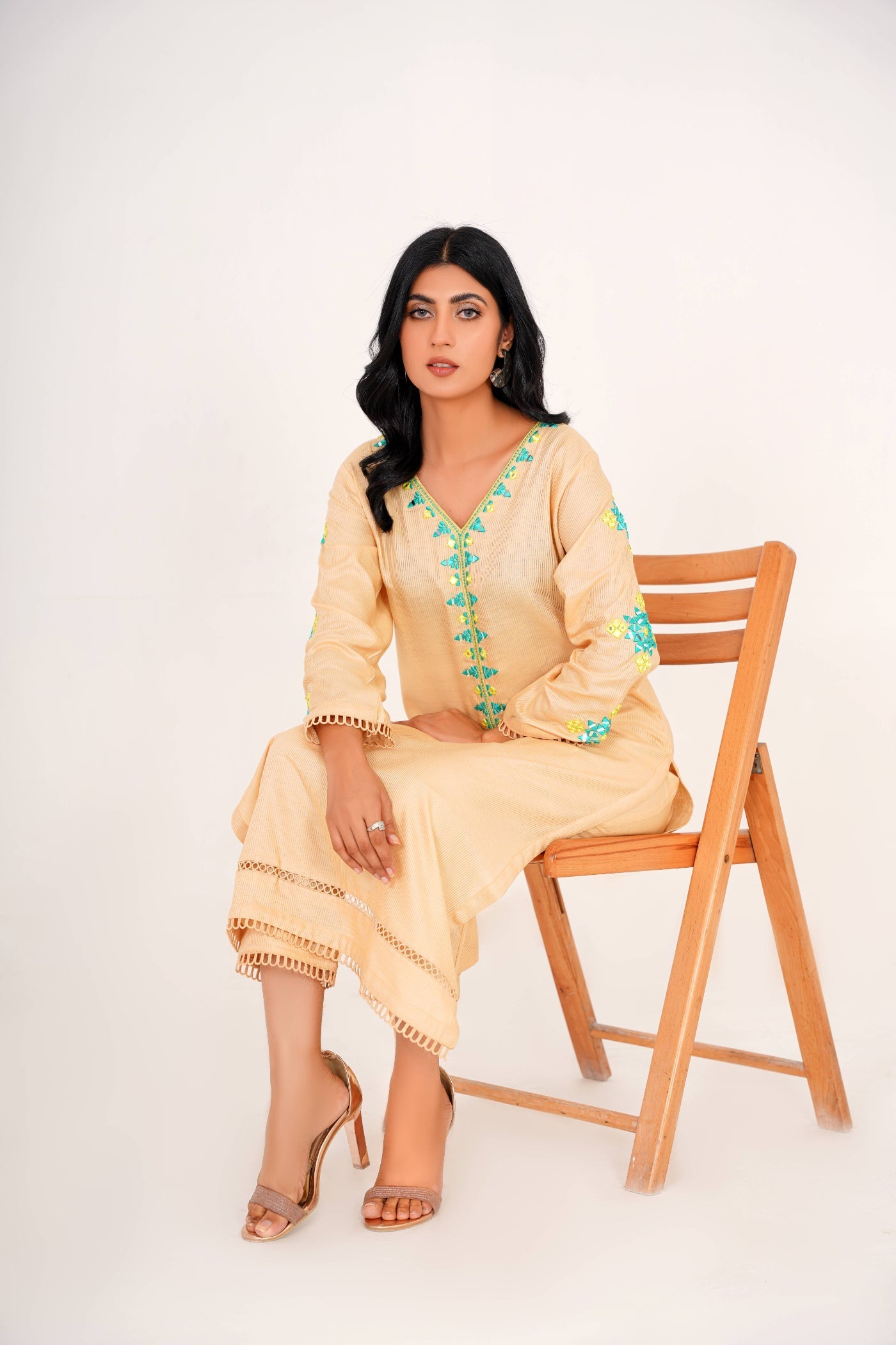 Azhar & Farukh AZ 57 beige Women 2pcs