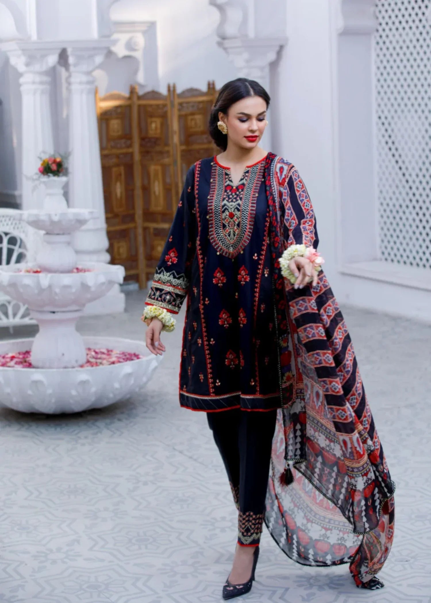 Mehryam Collection Mom Luxury Pret Women 3pcs